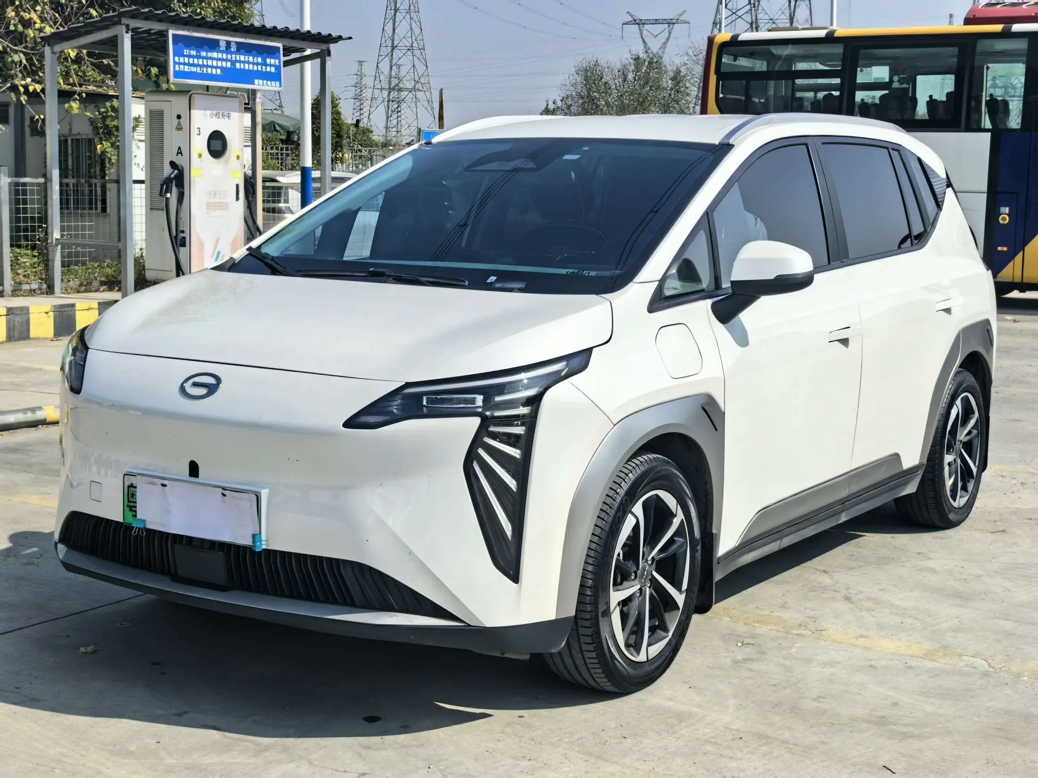 AION Y  из Китая