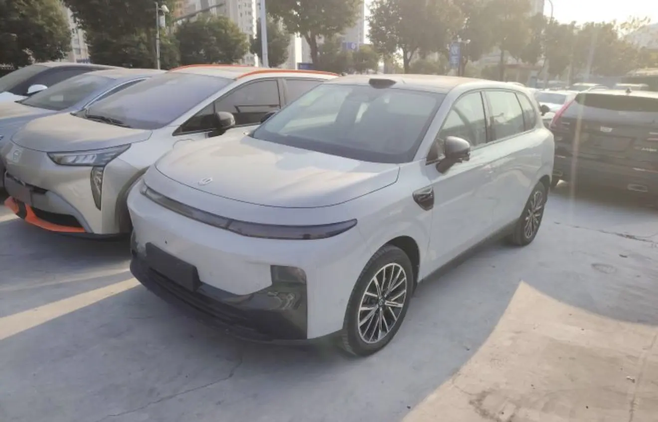 Leapmotor B10  из Китая