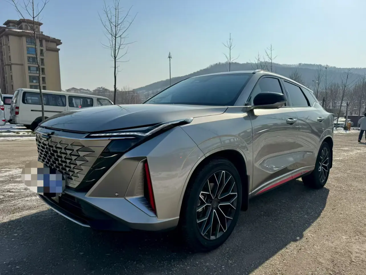 Oshan Changan Auchan Z6  из Китая