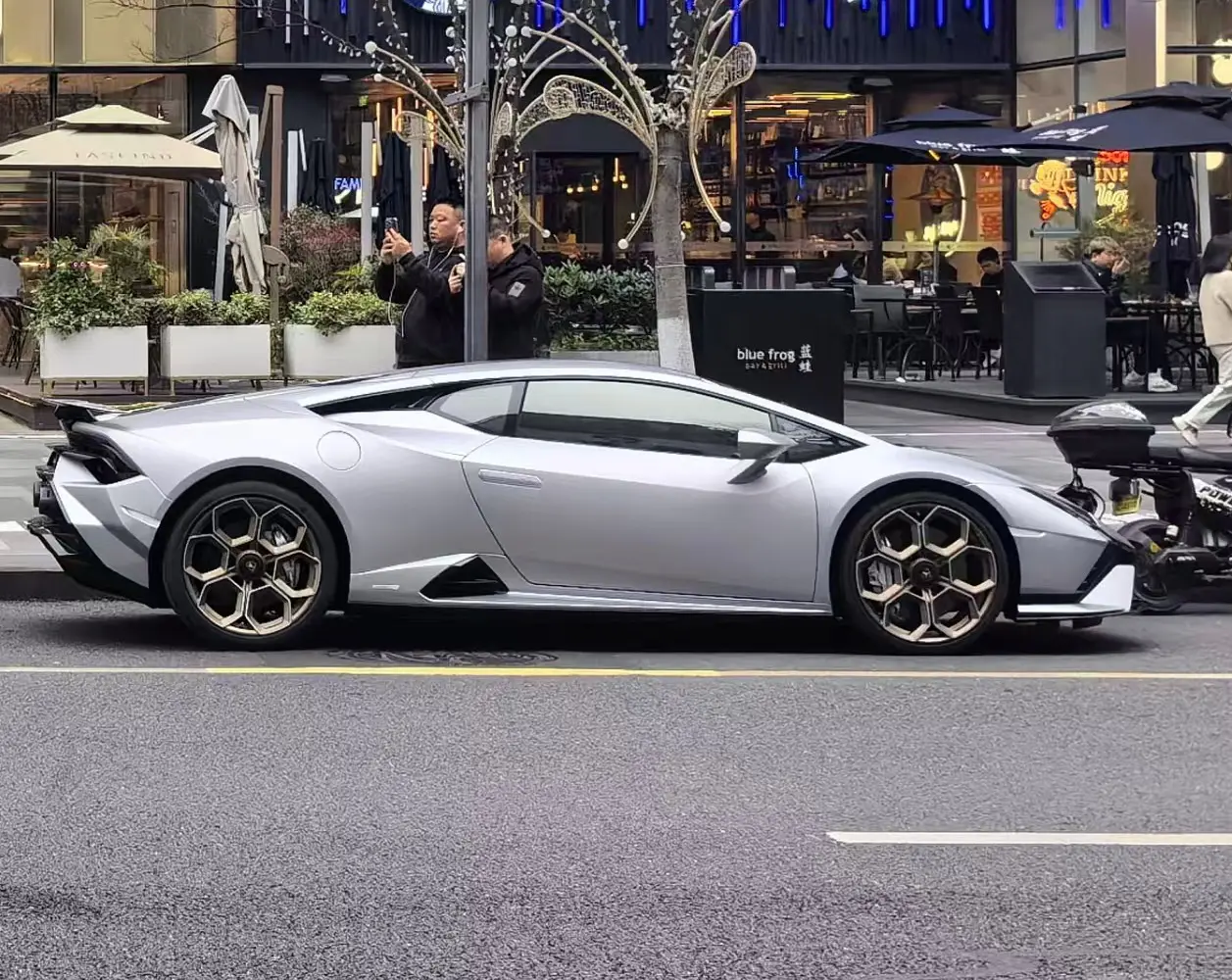 Lamborghini Huracán  из Китая