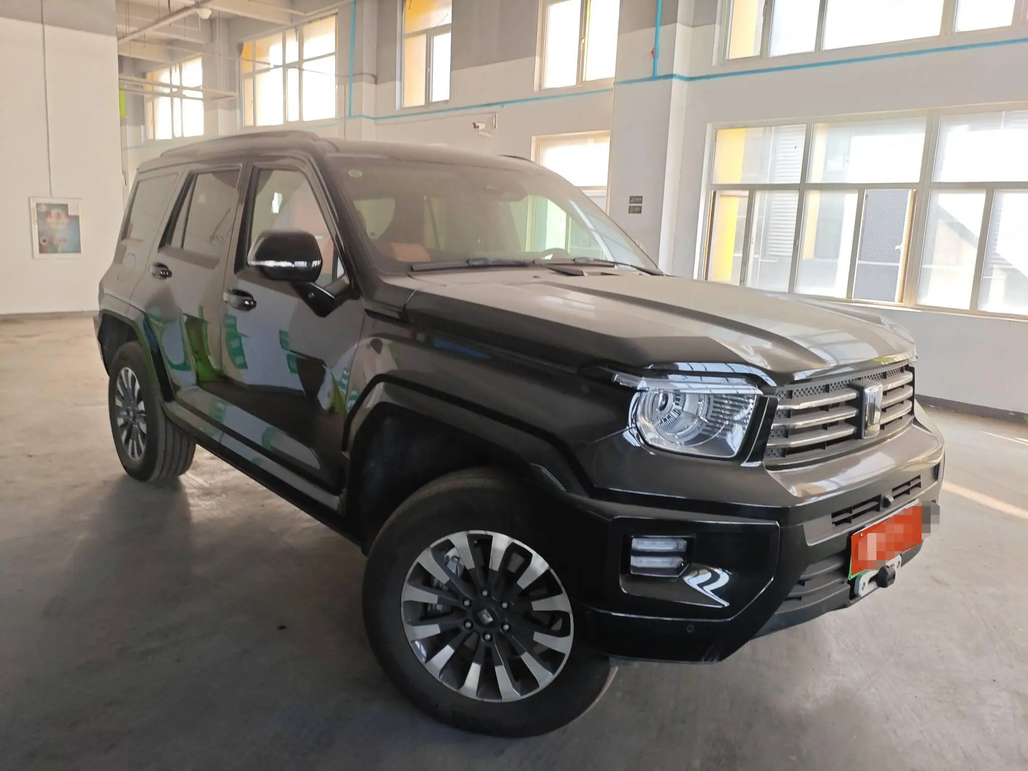 Tank 700 Hi4-T  из Китая