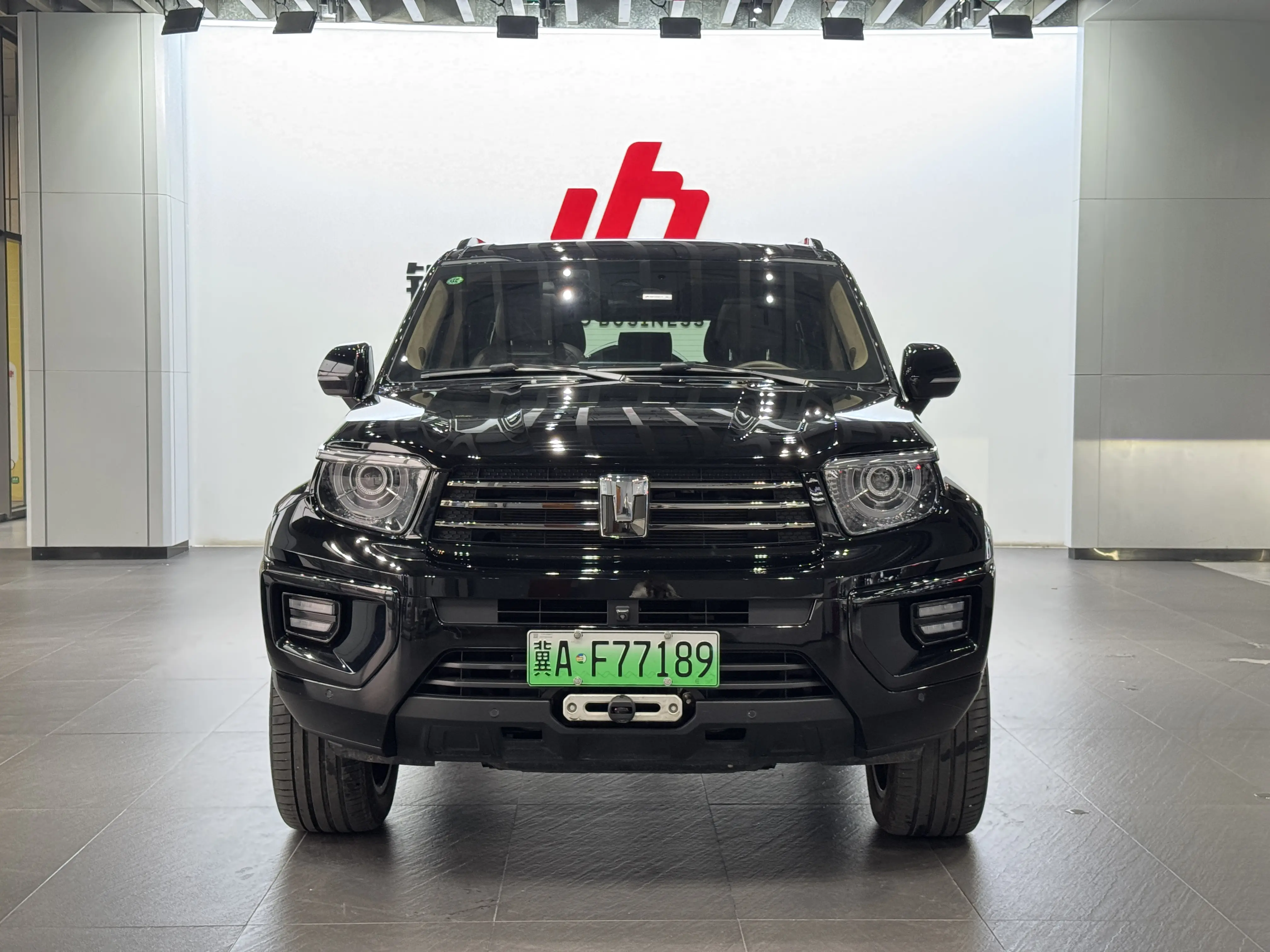 Tank 700 Hi4-T  из Китая