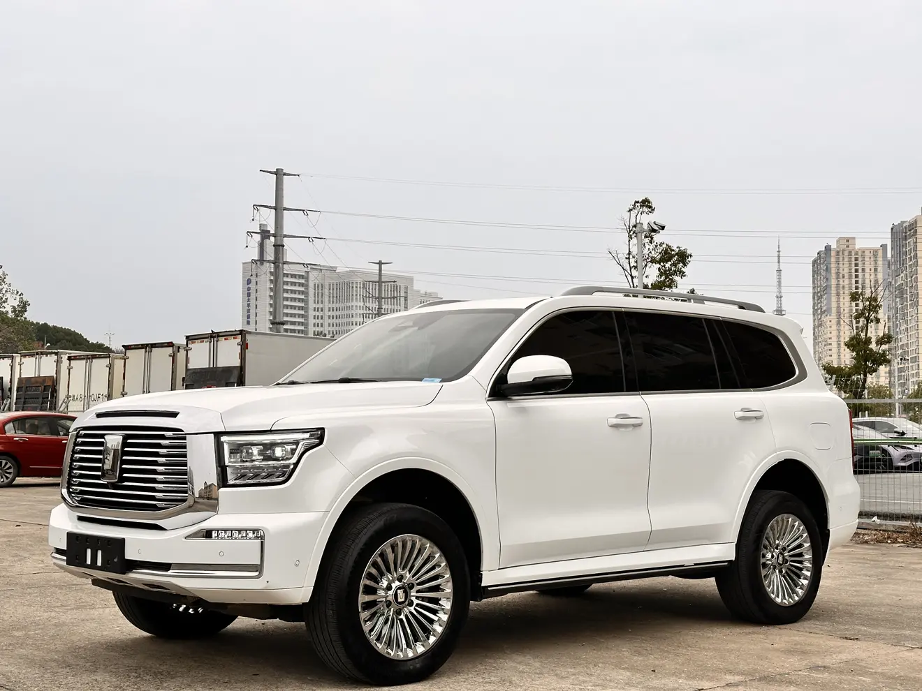 Tank 500 Hi4-T  из Китая