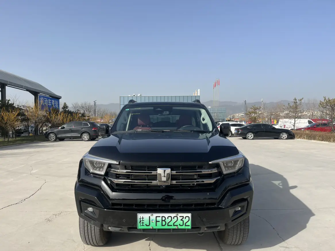 Tank 400 Hi4-T  из Китая