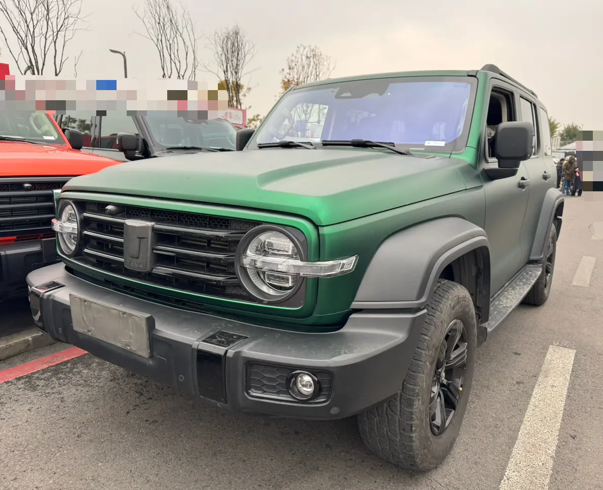 Tank 300  из Китая