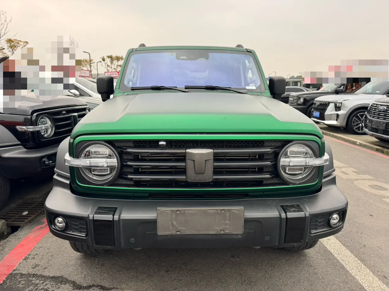 Tank 300  из Китая