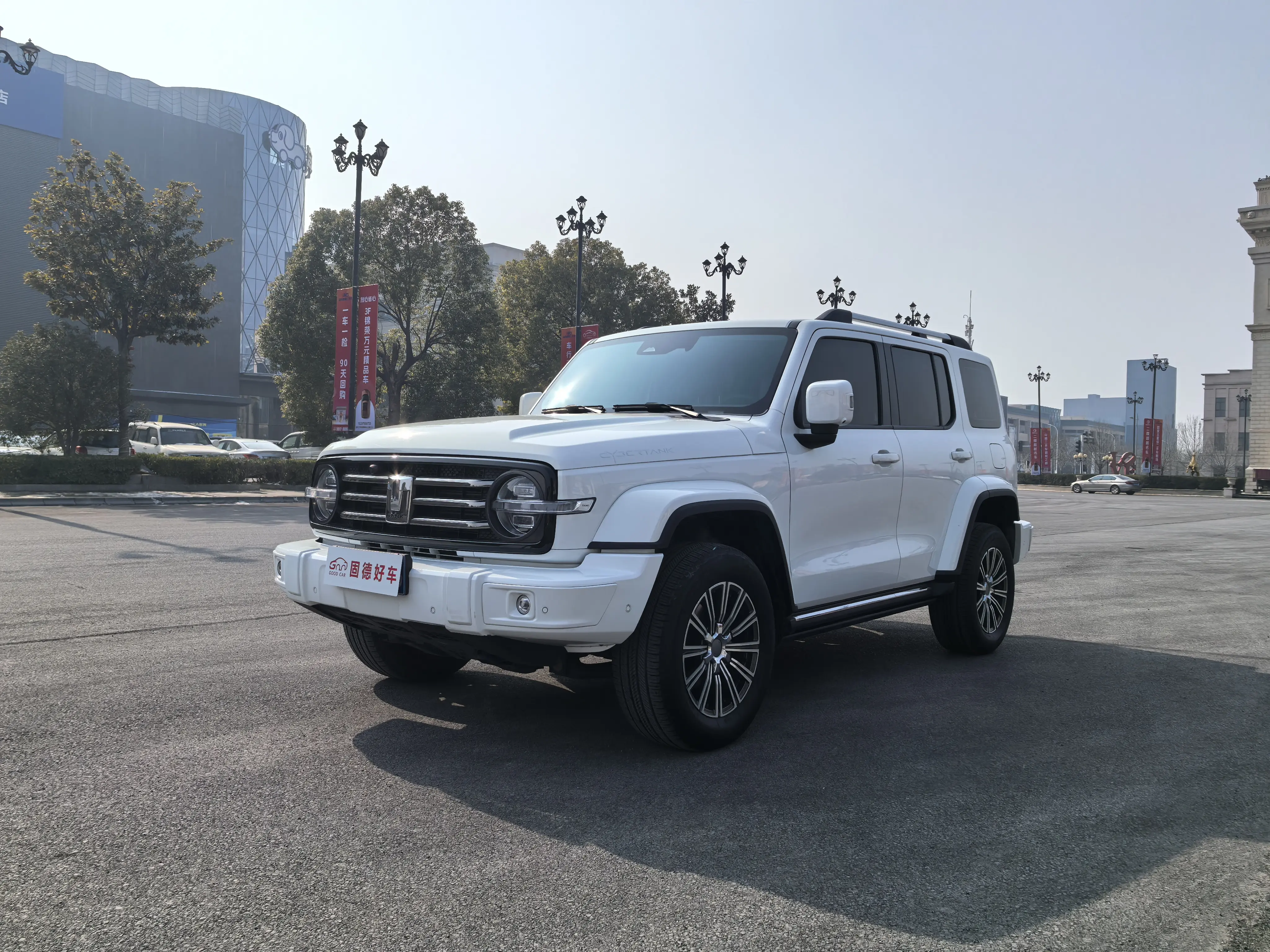 Tank 300  из Китая