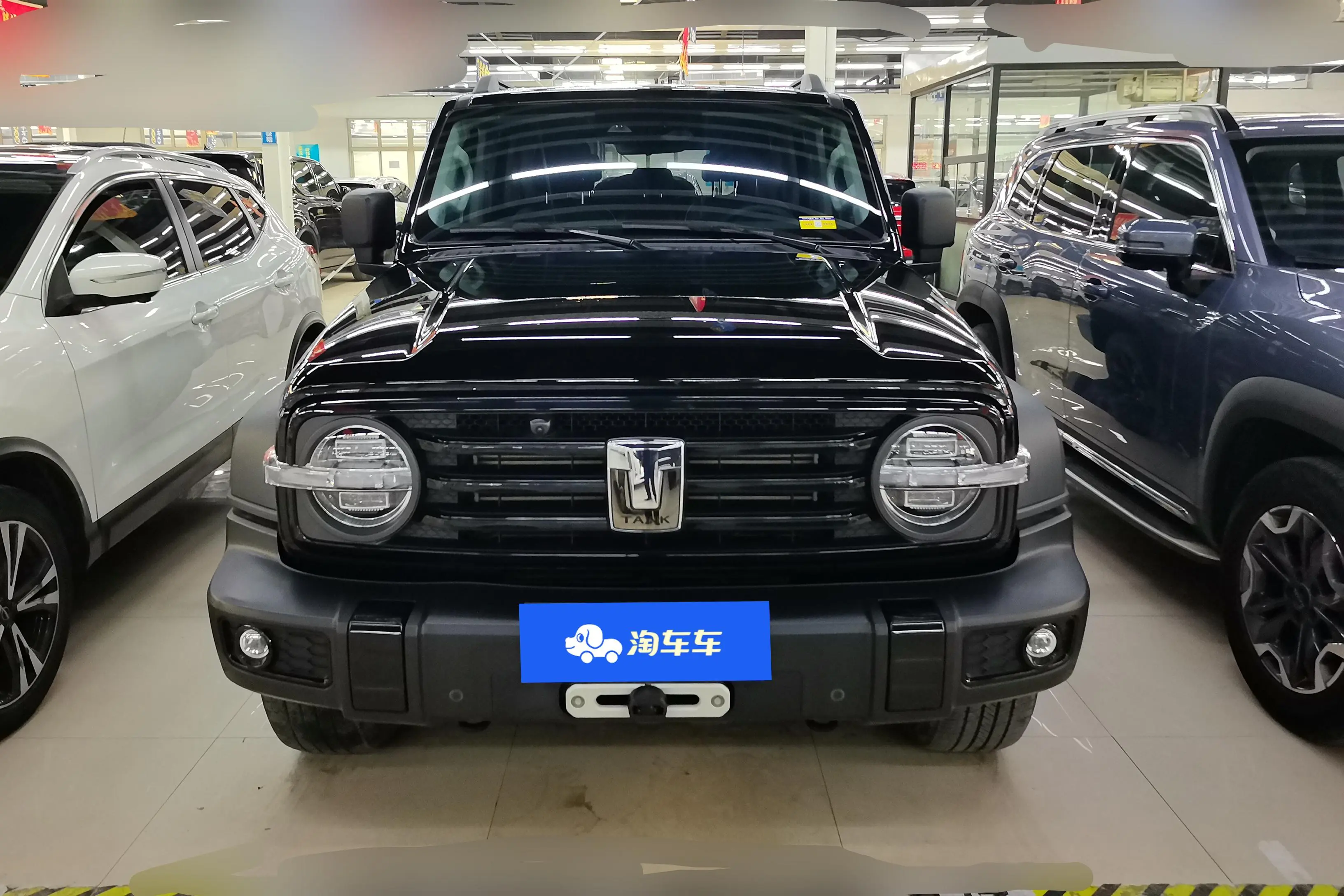 Tank 300  из Китая