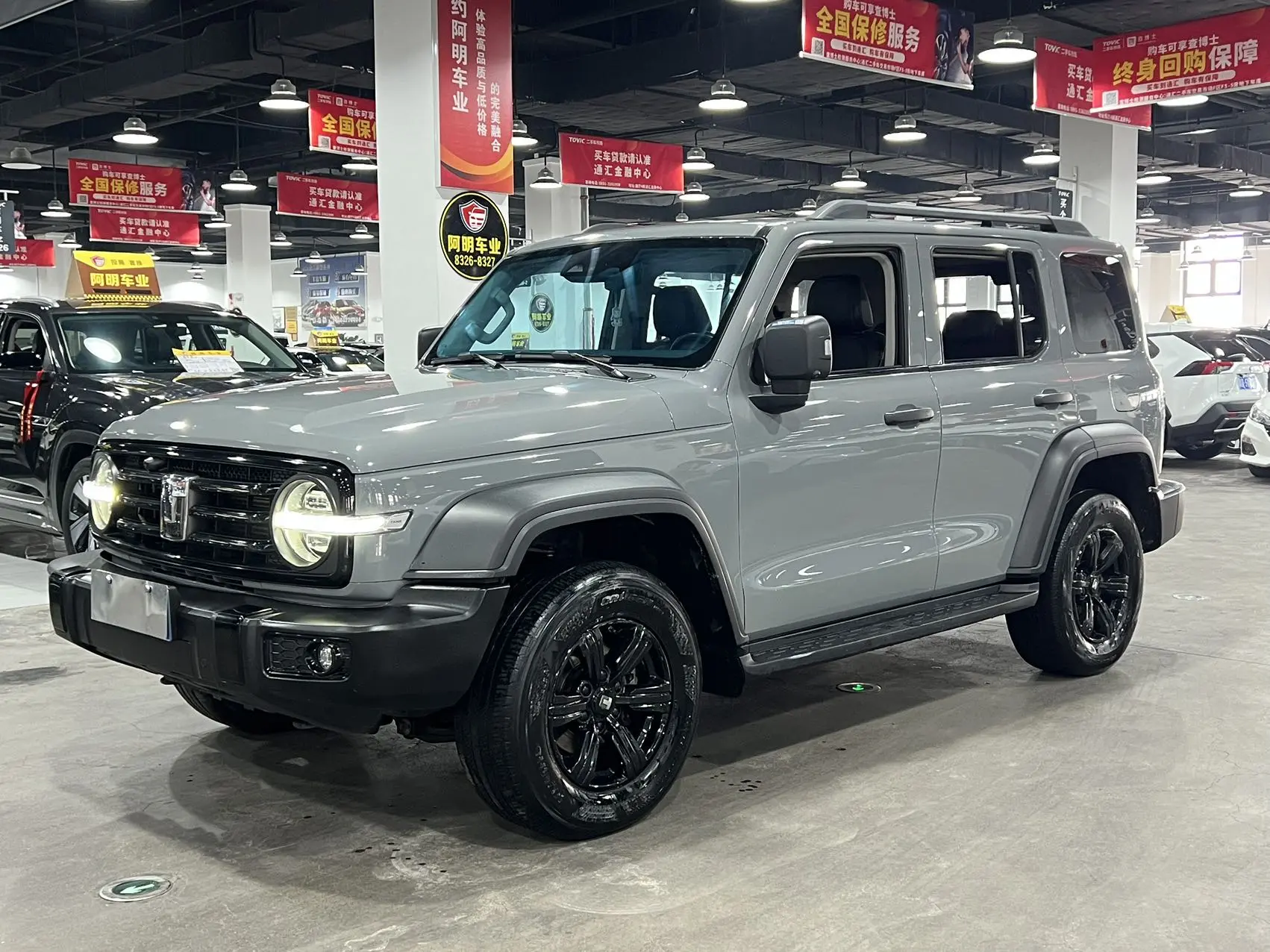 Tank 300  из Китая