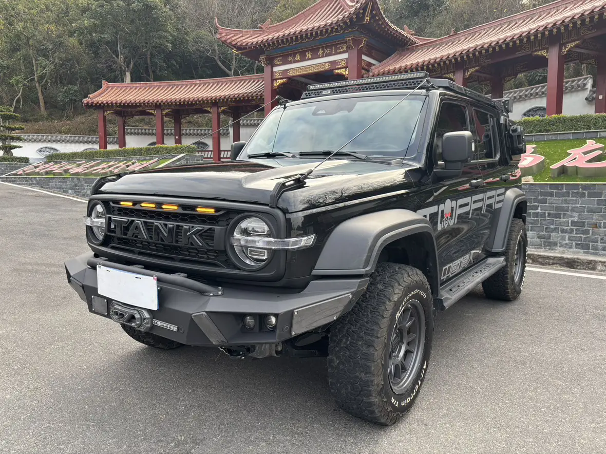 Tank 300  из Китая