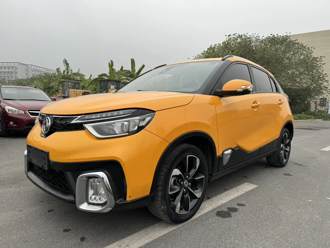 Dongfeng Fengshen AX4  из Китая