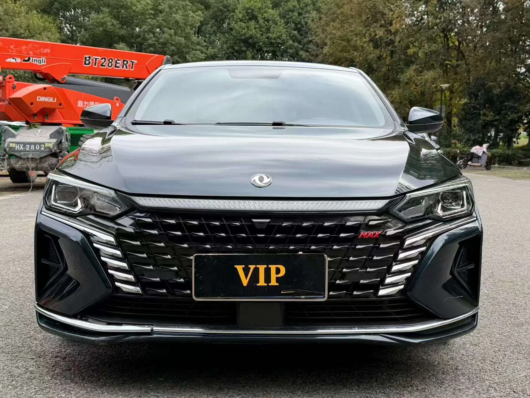 Dongfeng Yixuan MAX  из Китая