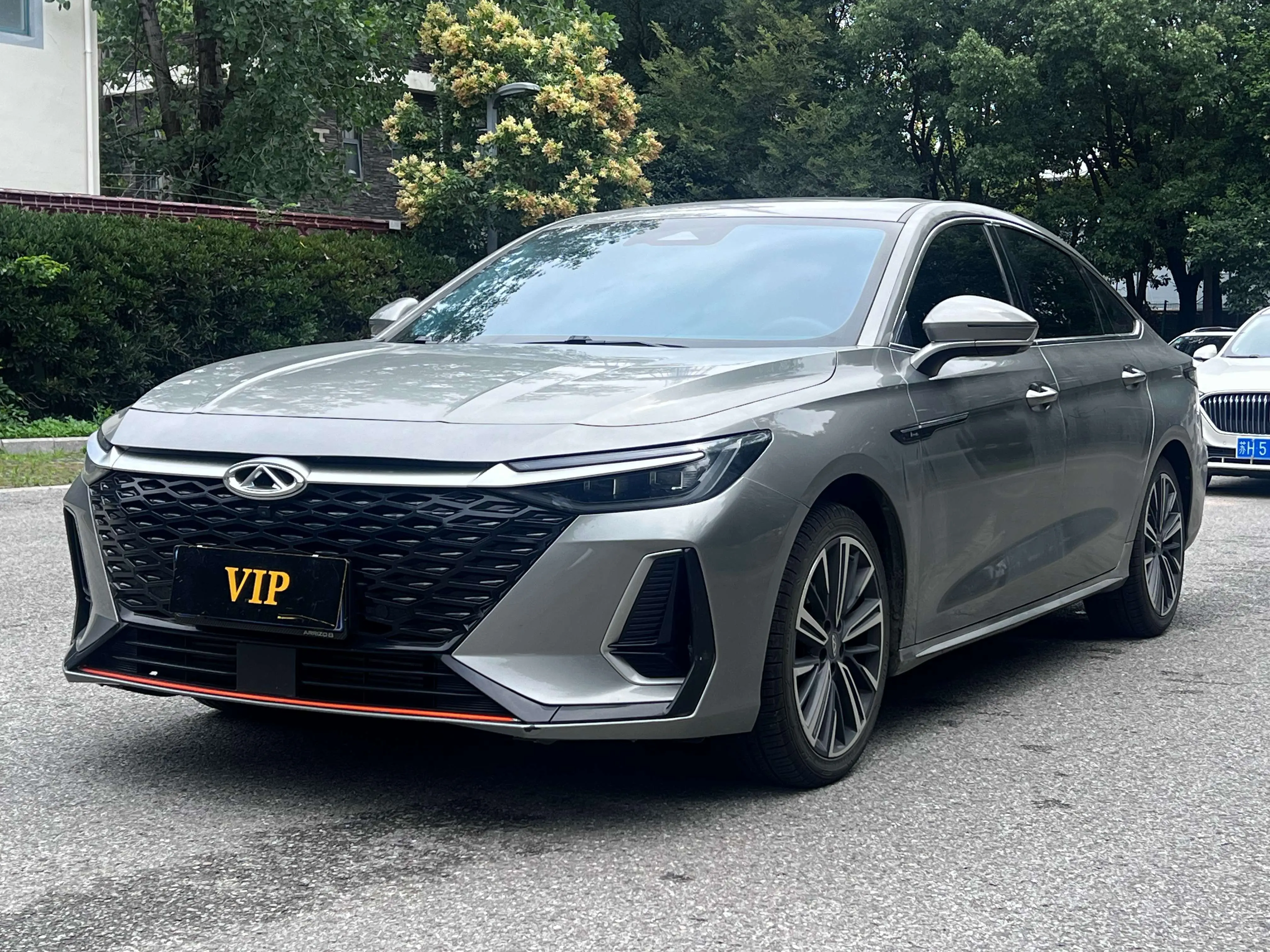 Chery Arrizo 8  из Китая