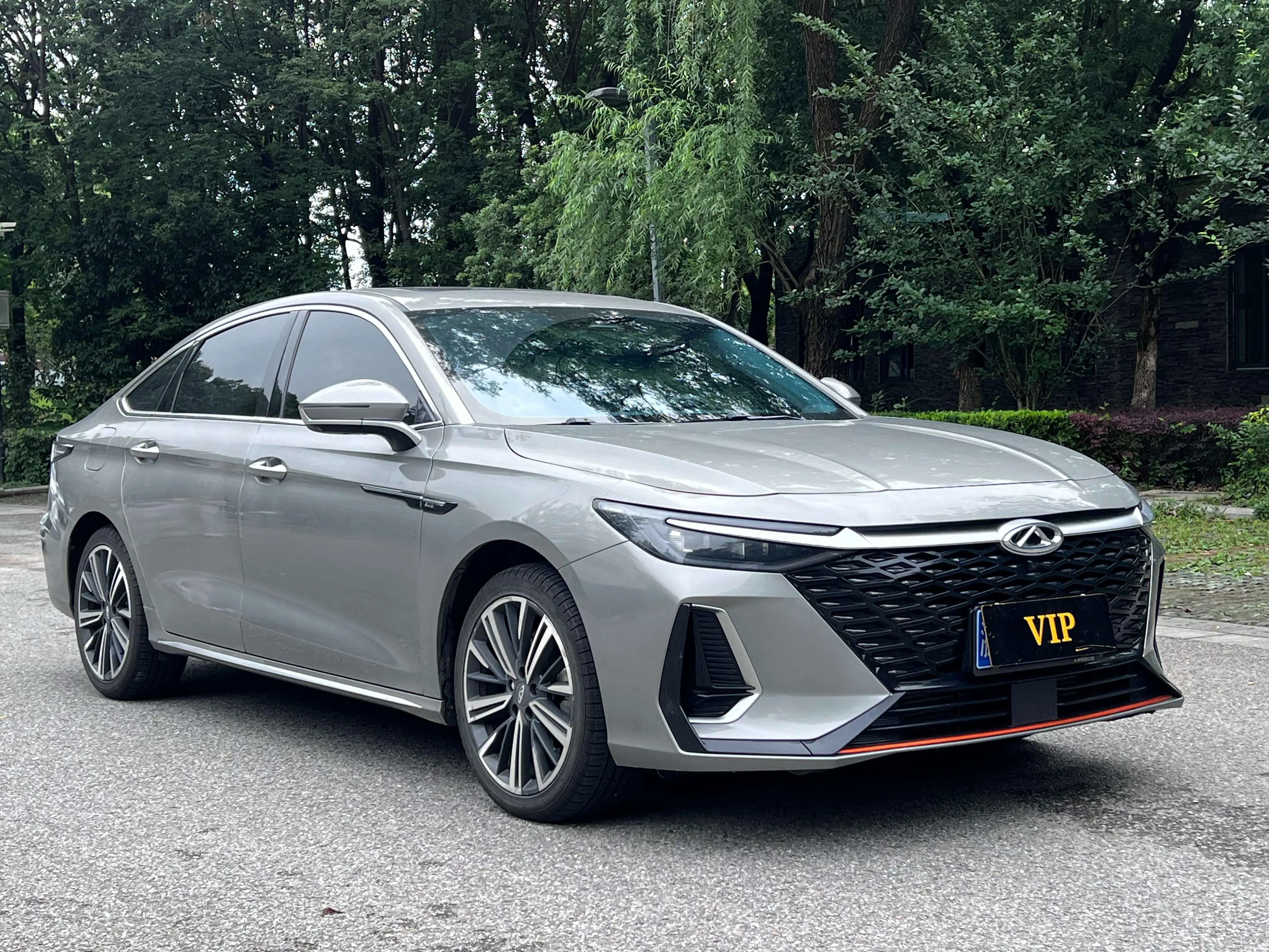 Chery Arrizo 8  из Китая