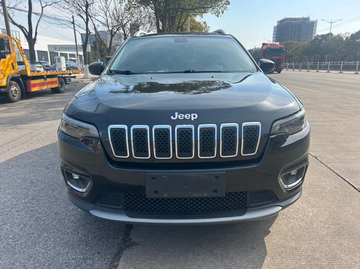 Jeep Cherokee  из Китая