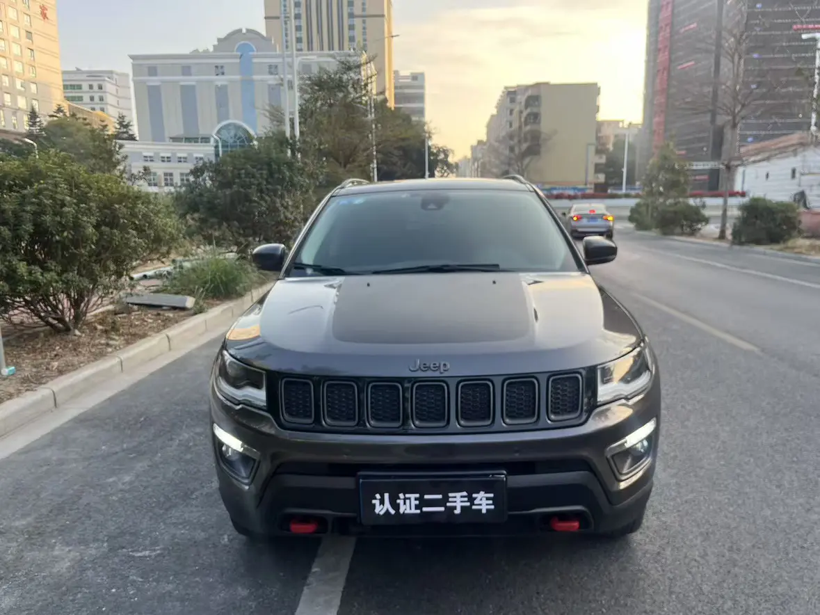 Jeep Guide to  из Китая