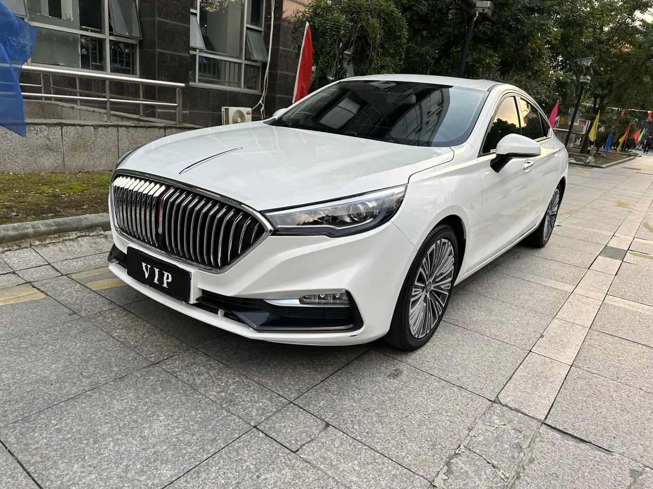 Hongqi H5 classic  из Китая