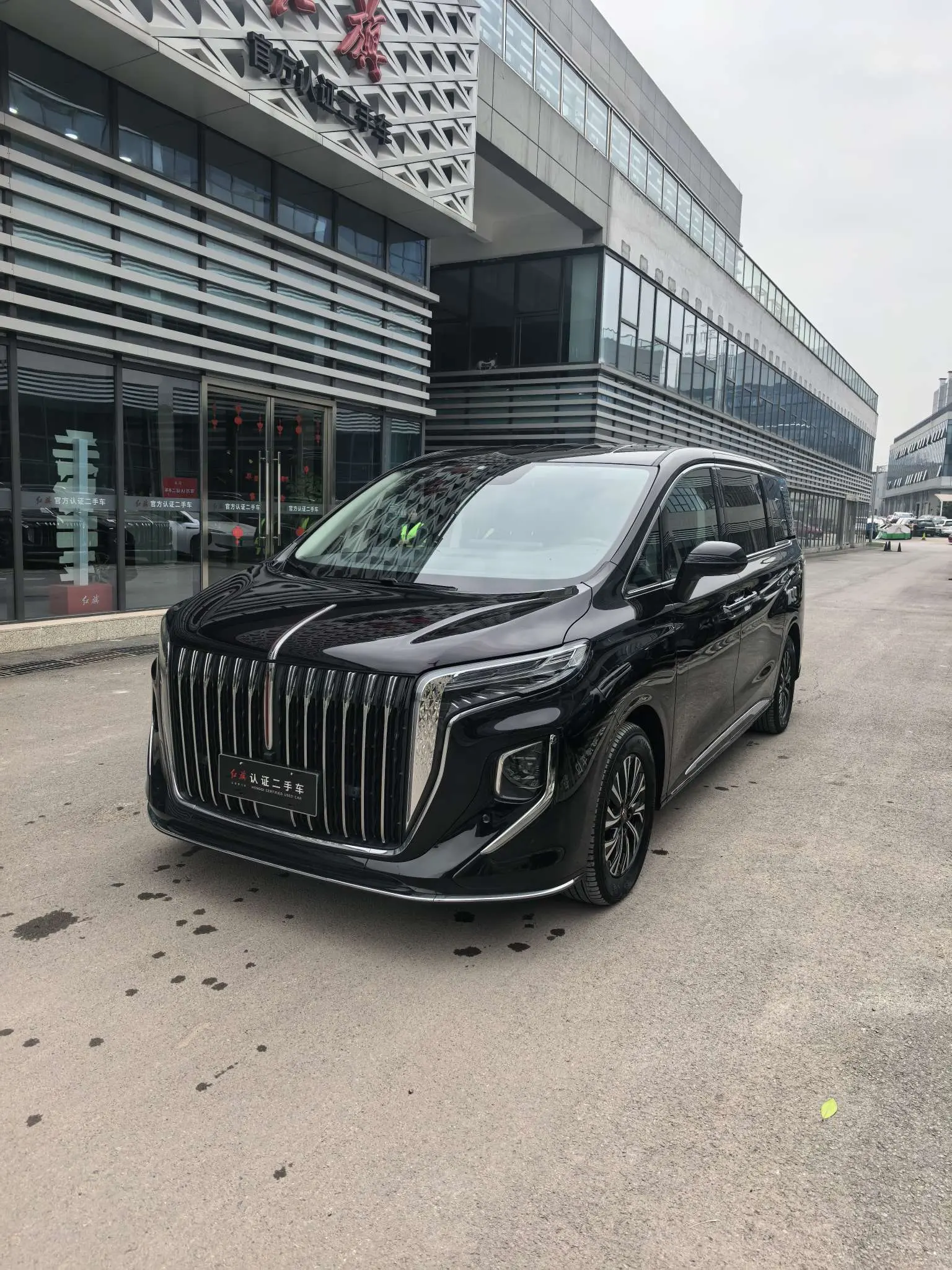 Hongqi HQ9 PHEV  из Китая