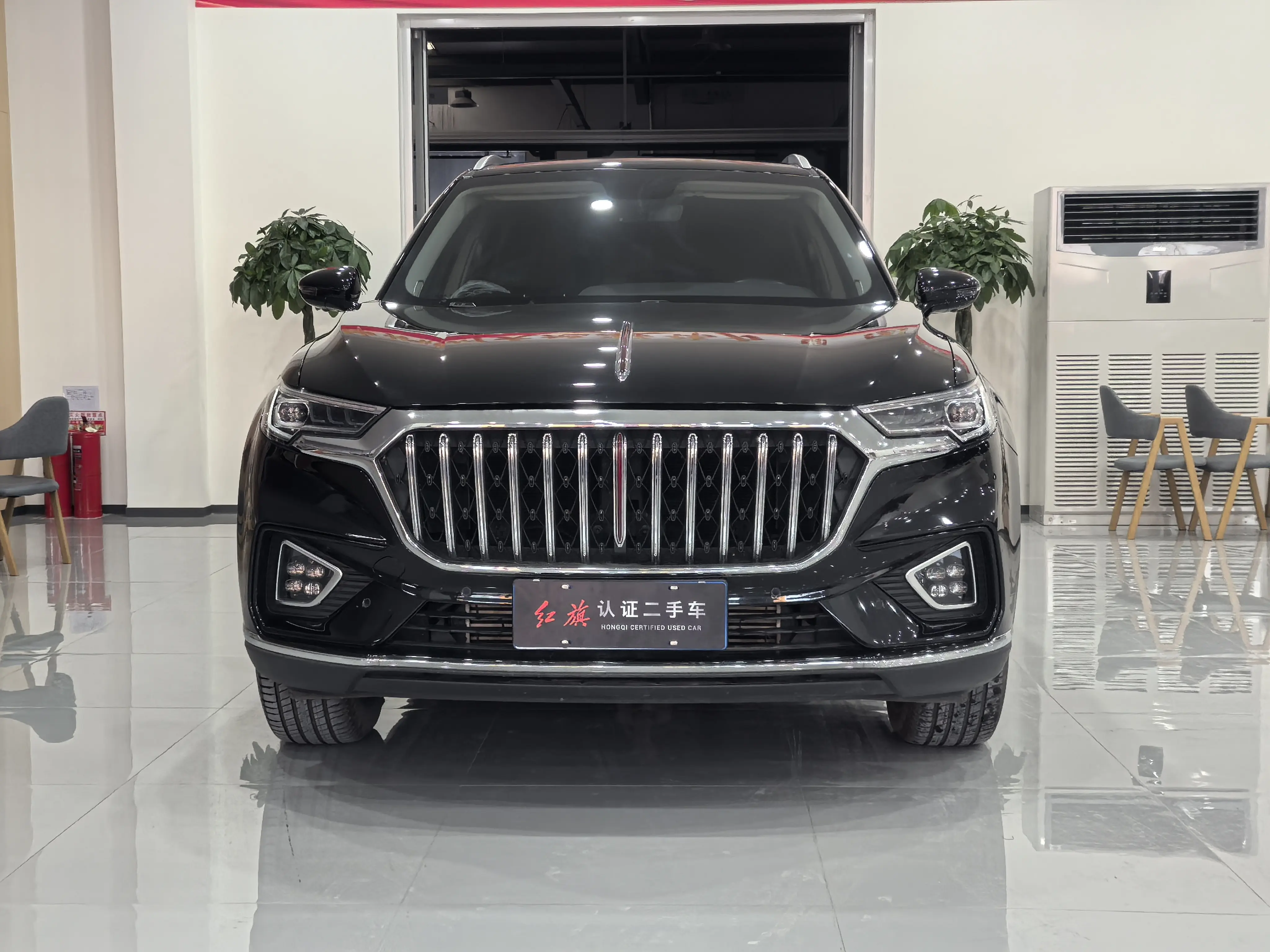 Hongqi HS5  из Китая