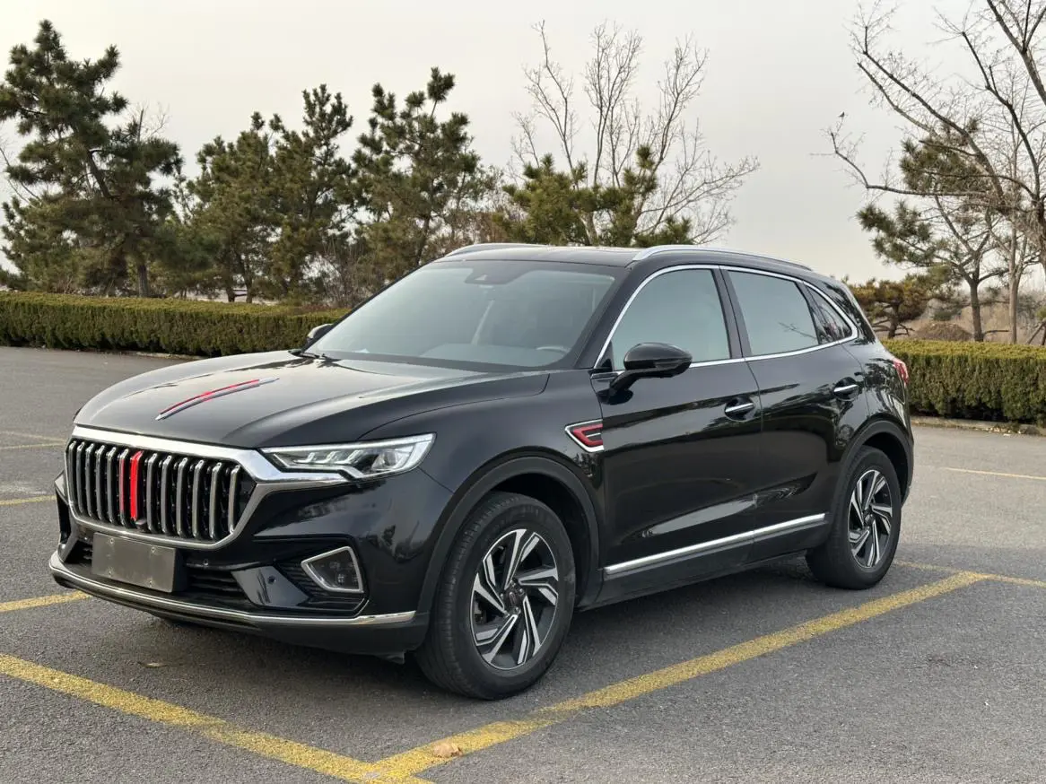 Hongqi HS5  из Китая