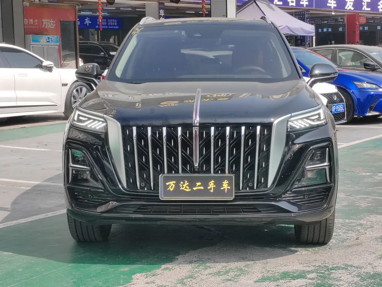 Hongqi HS5  из Китая
