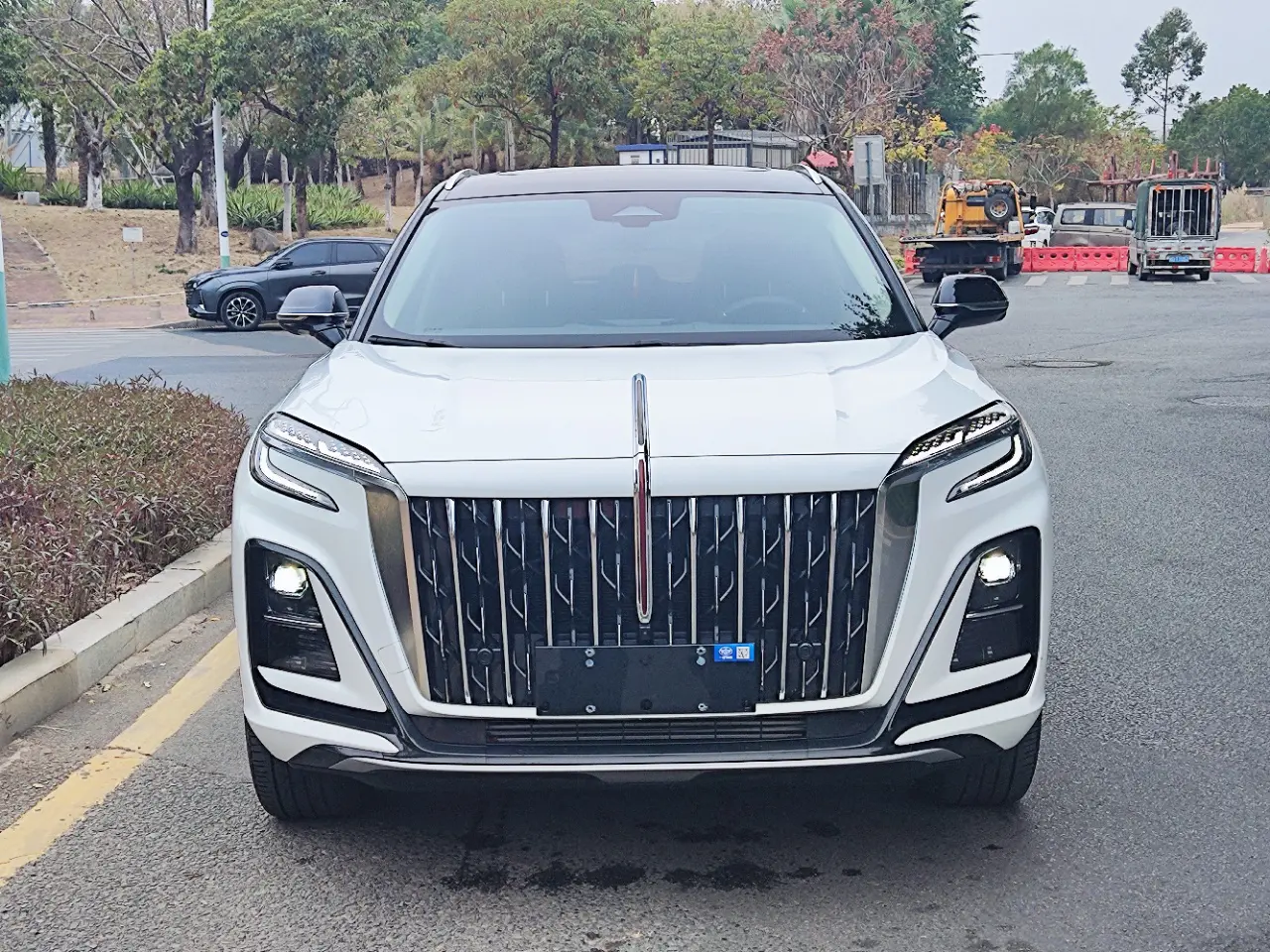 Hongqi HS3 PHEV  из Китая