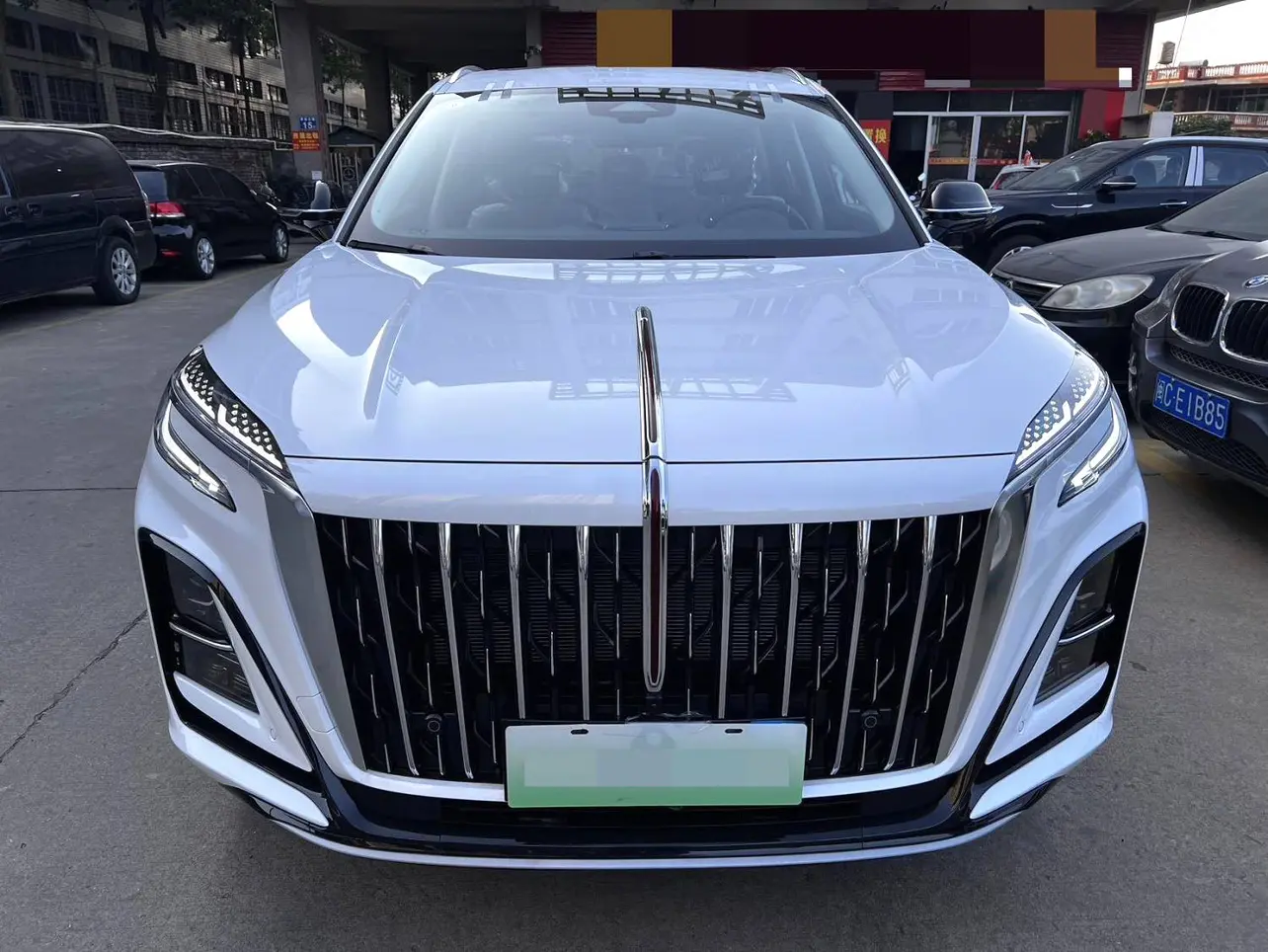 Hongqi HS3 PHEV  из Китая