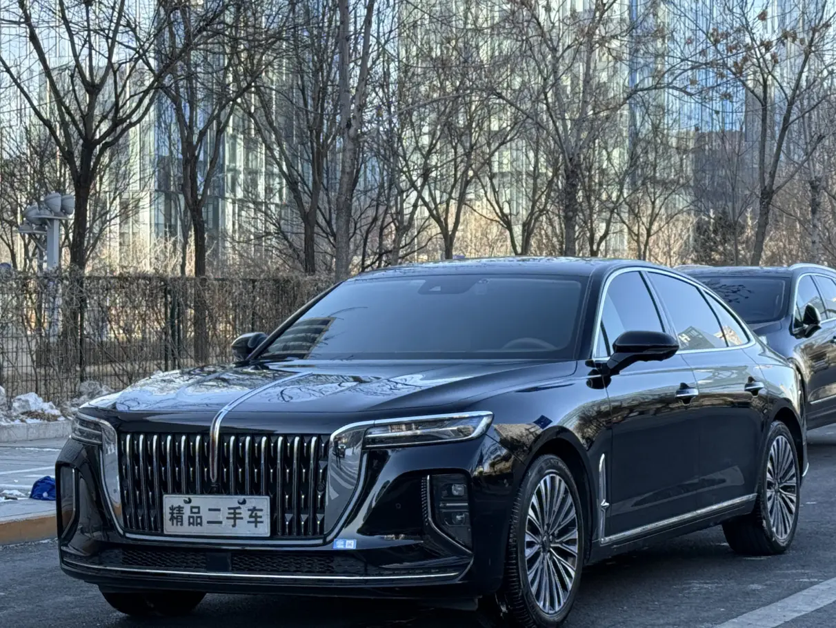 Hongqi H9  из Китая