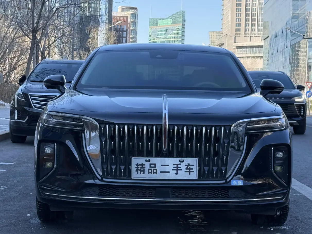 Hongqi H9  из Китая
