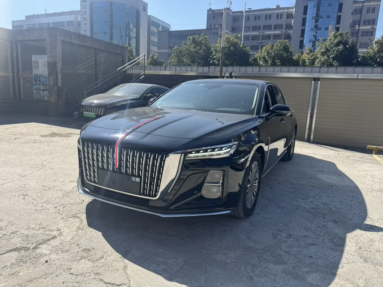 Hongqi H5  из Китая