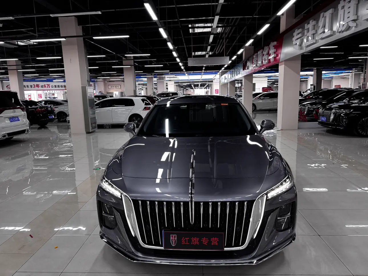 Hongqi H5  из Китая