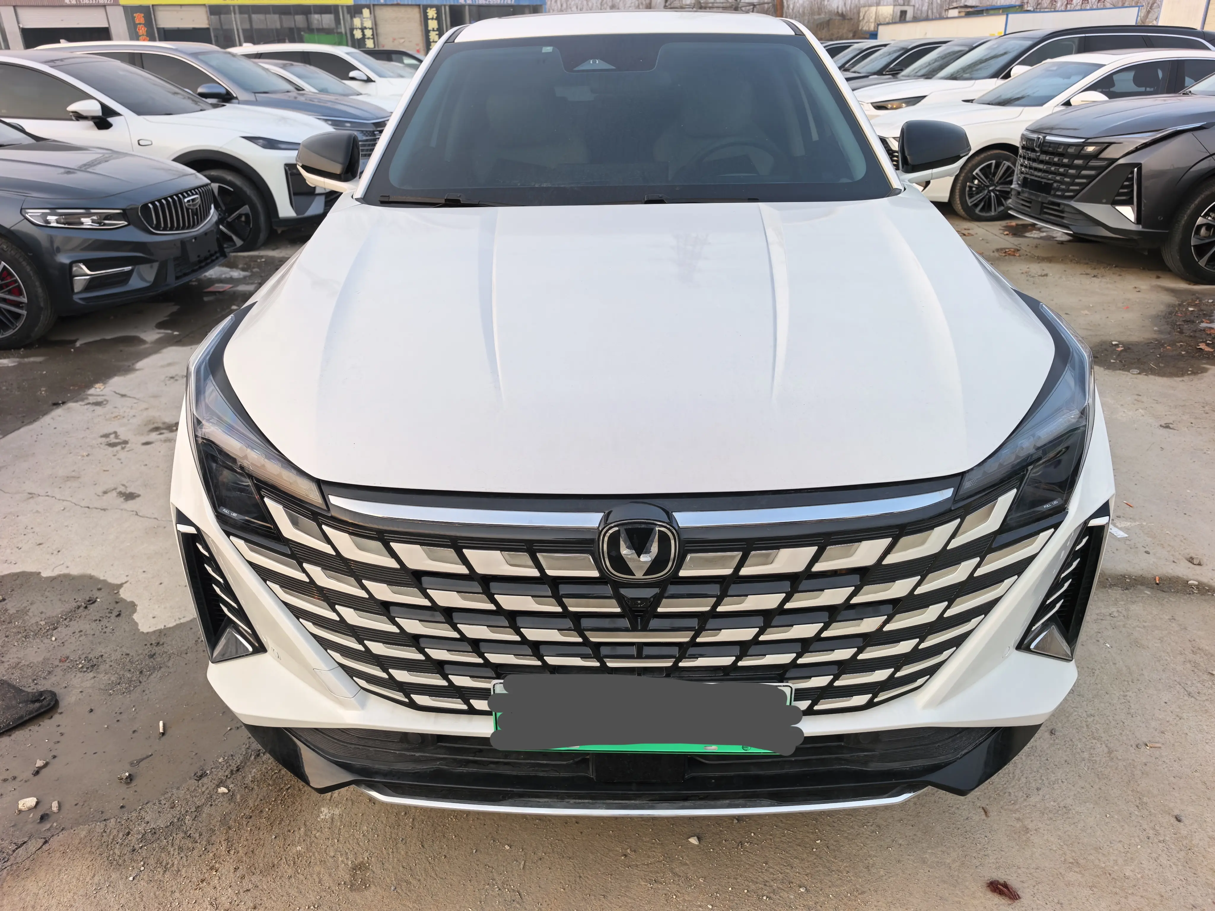 Changan UNI-Z PHEV  из Китая