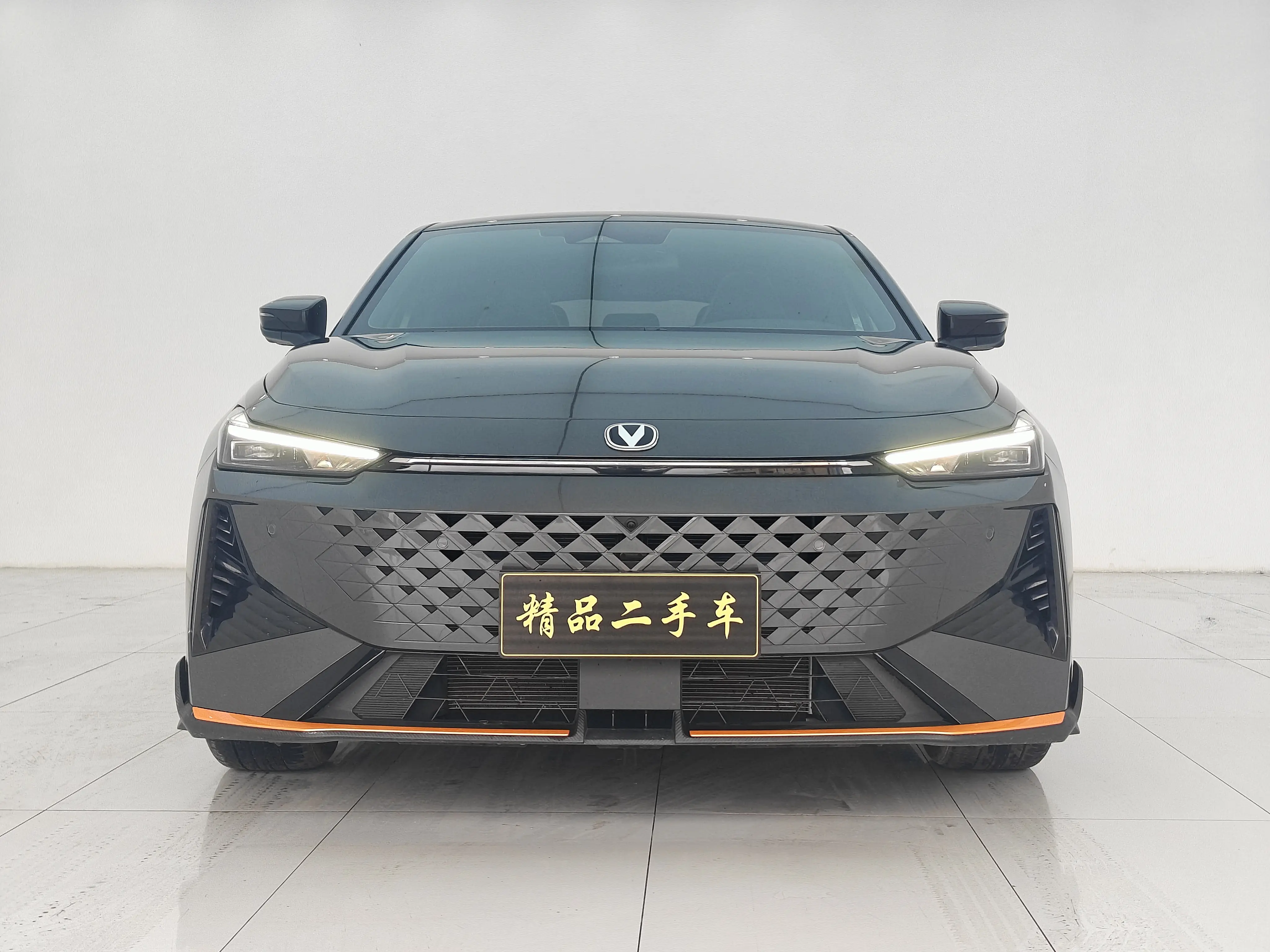 Changan UNI-V  из Китая
