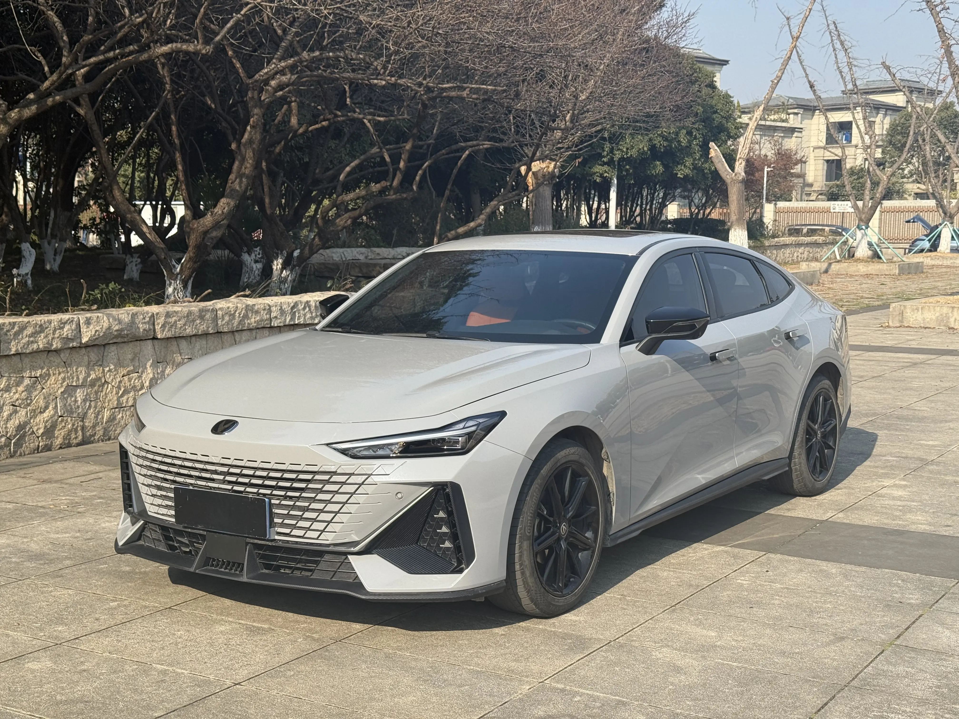 Changan UNI-V  из Китая