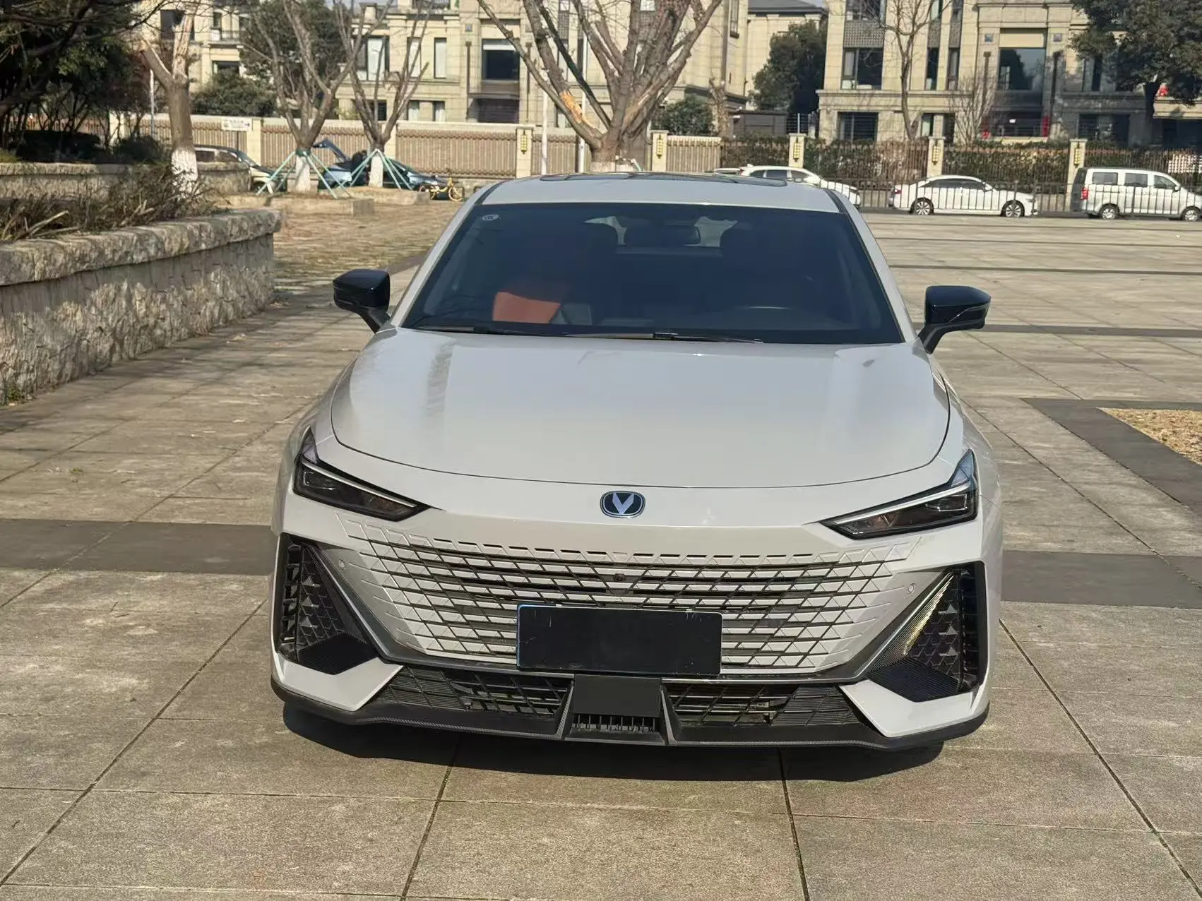 Changan UNI-V  из Китая