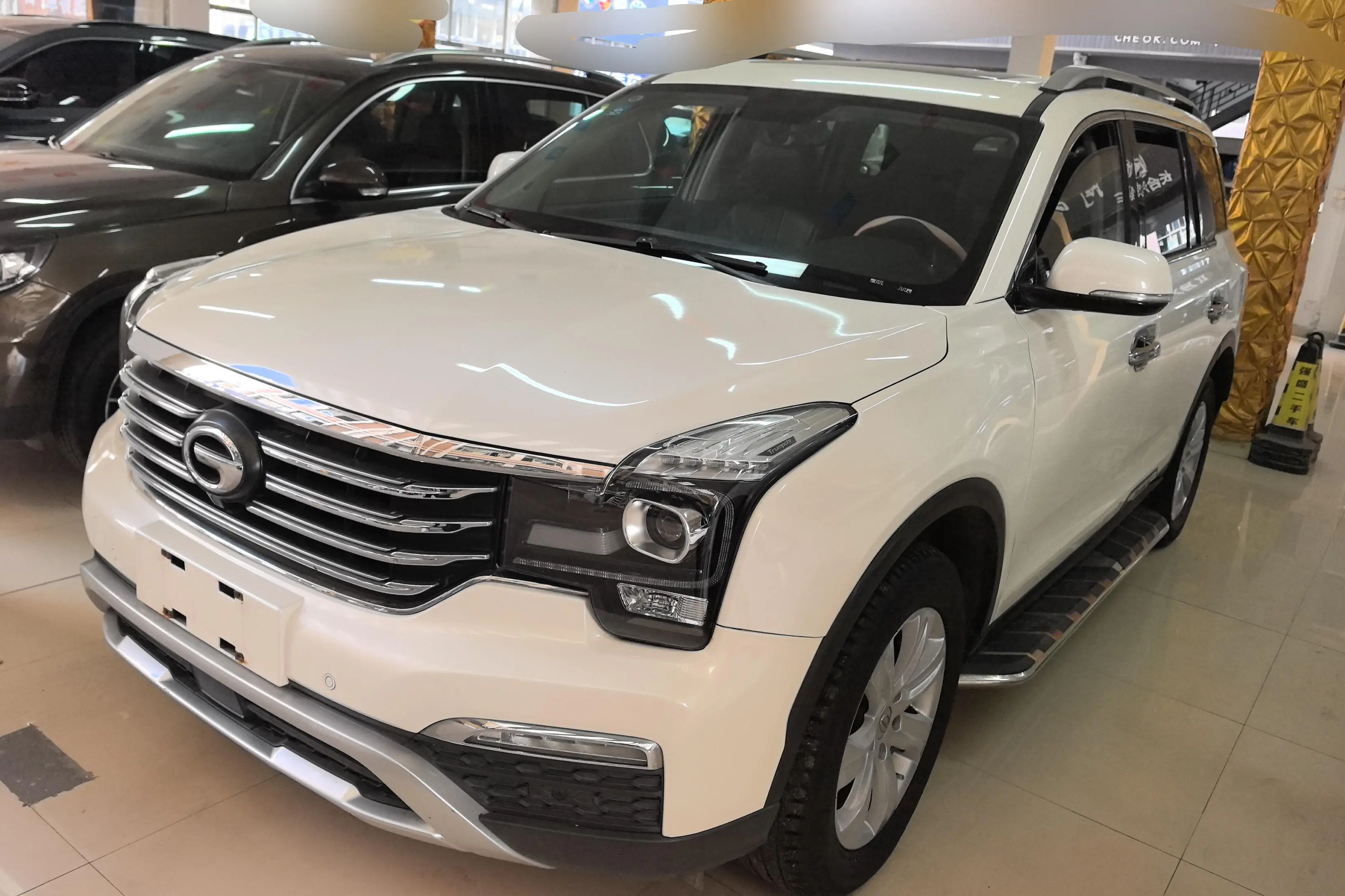 GAC Trumpchi GS8  из Китая