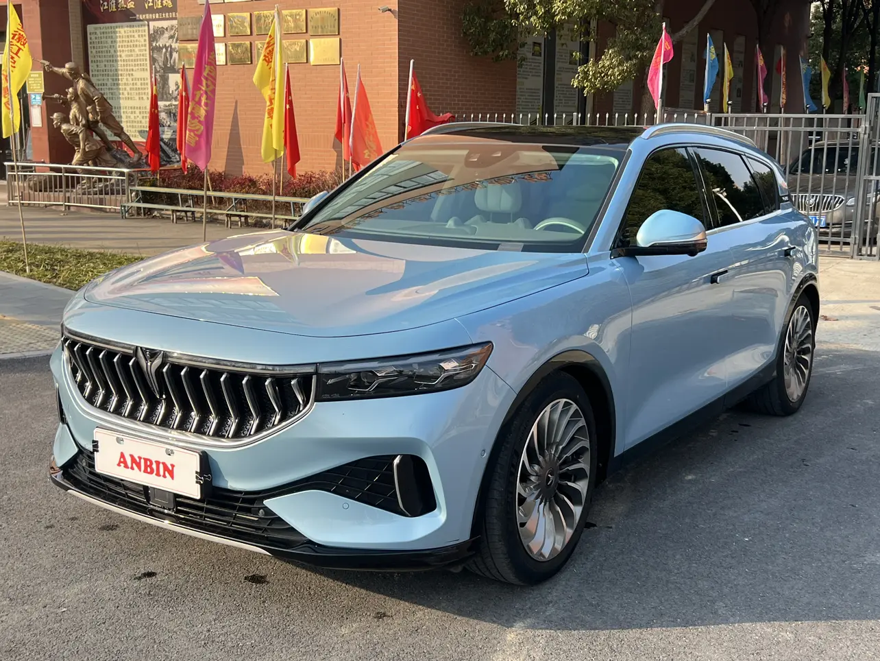 Voyah Lantu FREE  из Китая