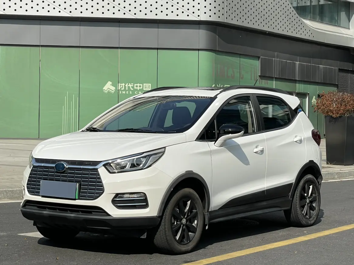 BYD Yuan EV  из Китая