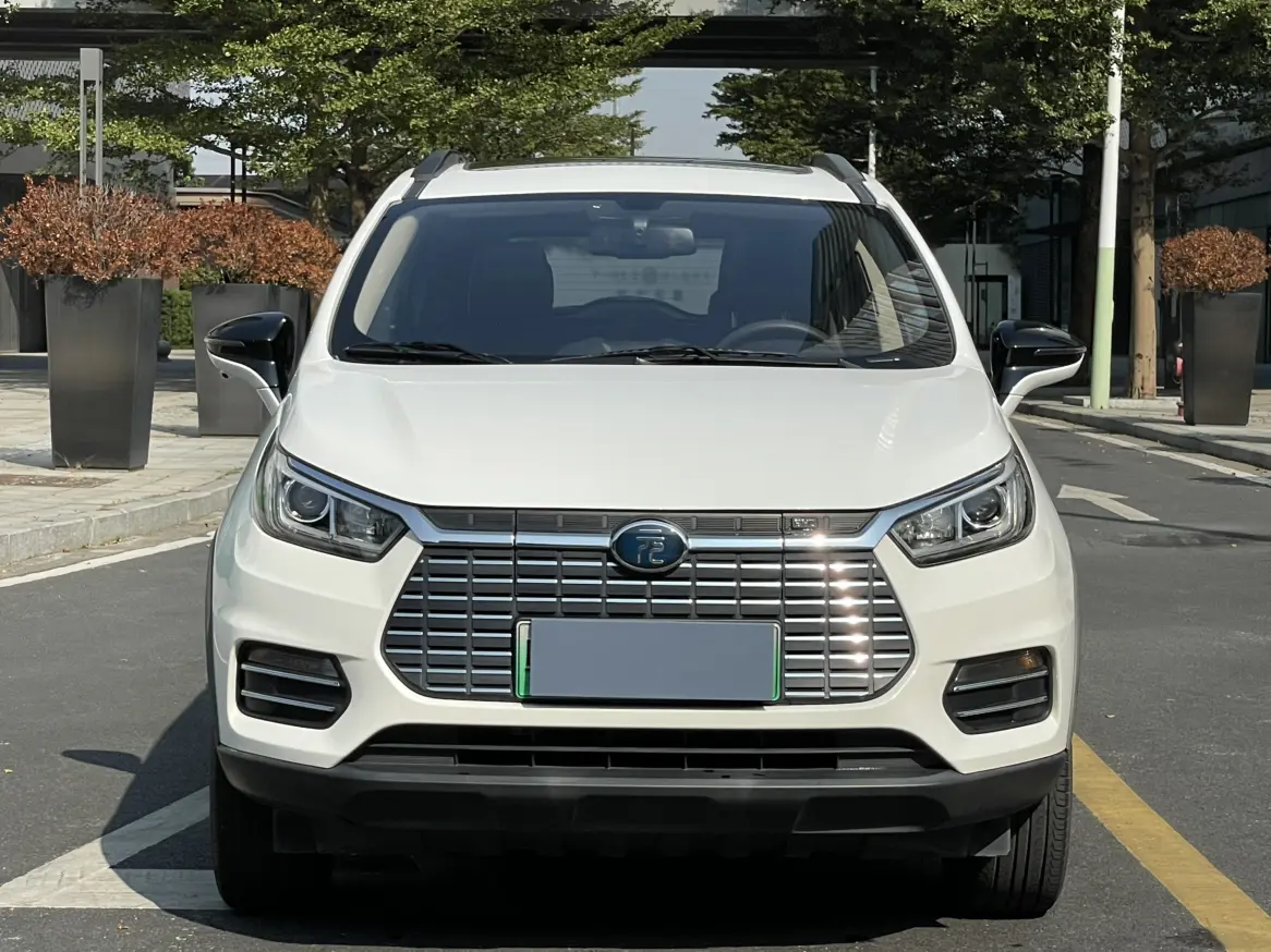 BYD Yuan EV  из Китая