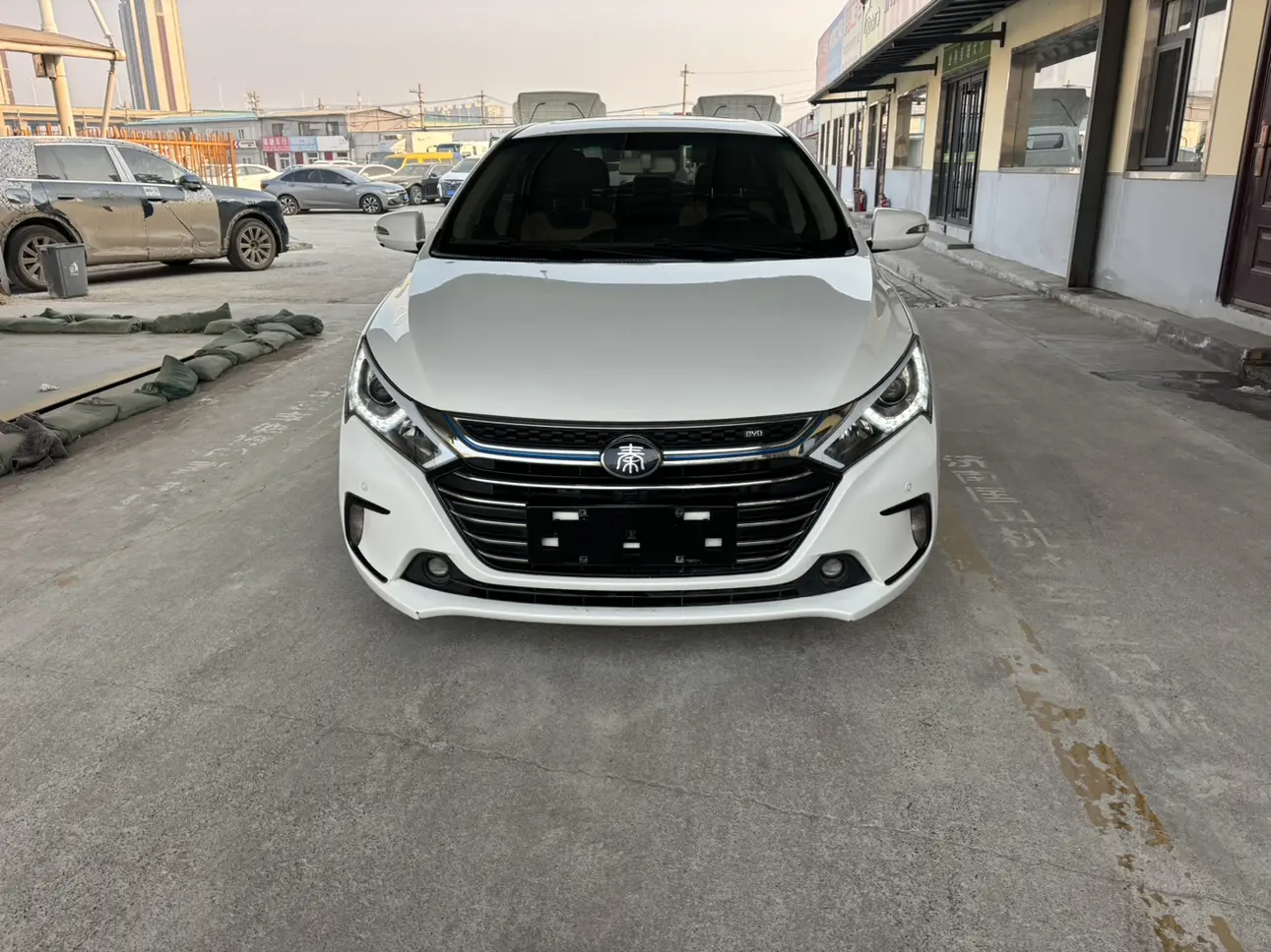 BYD Qin DM  из Китая