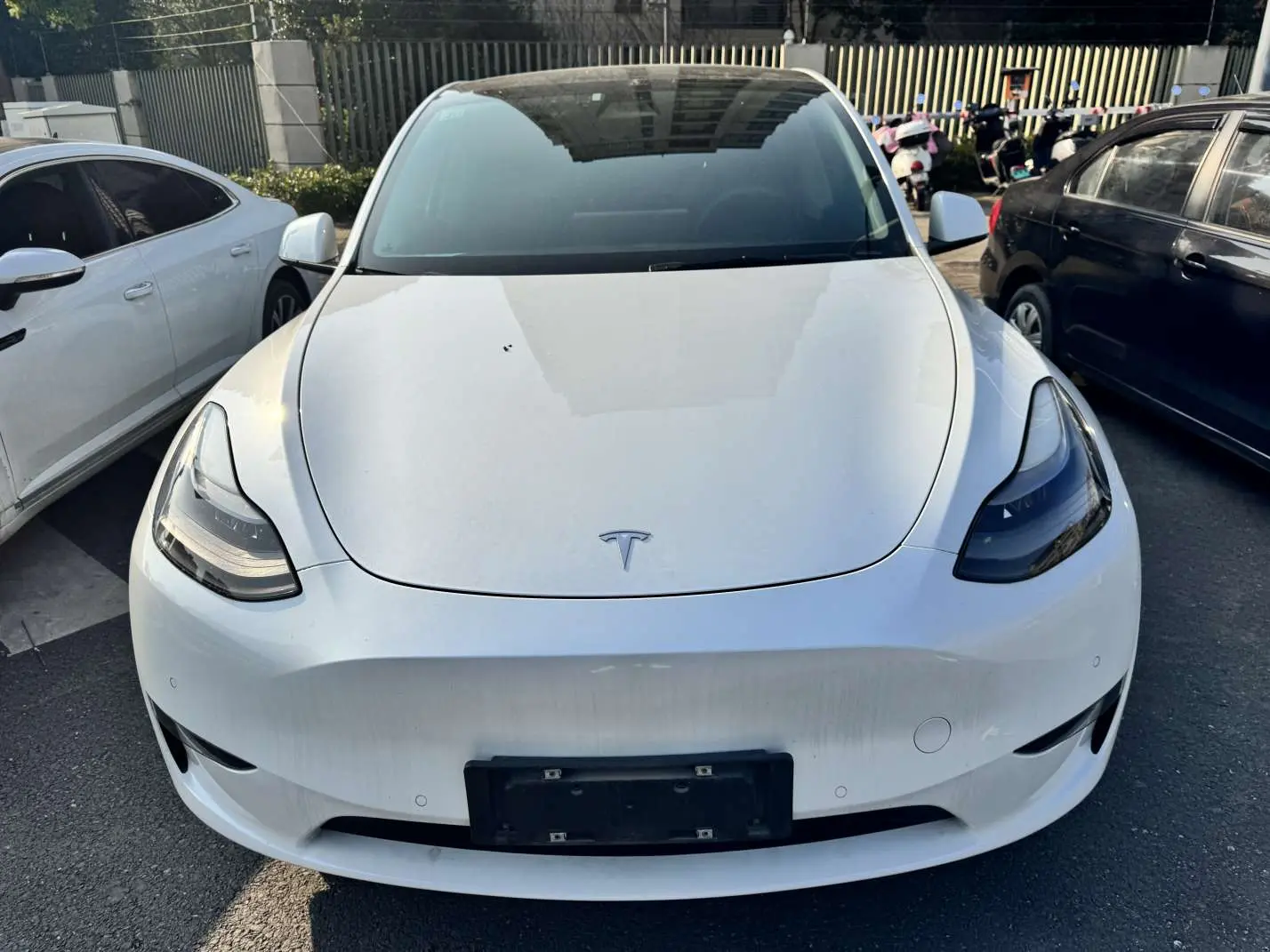 Tesla Model Y  из Китая