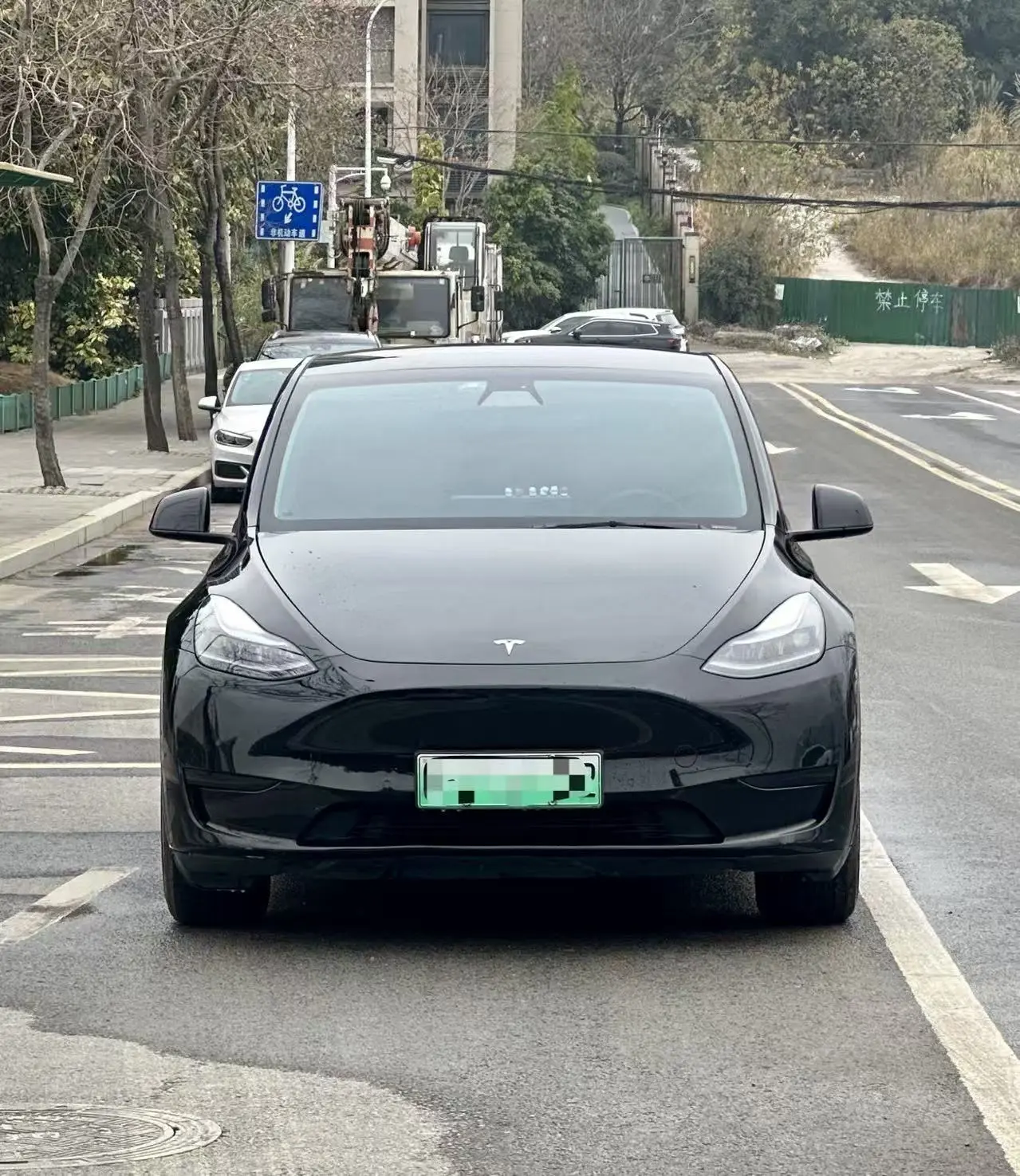 Tesla Model Y  из Китая