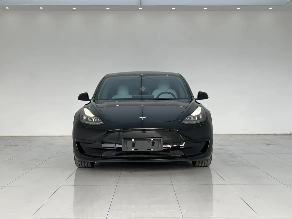 Tesla Model 3  из Китая