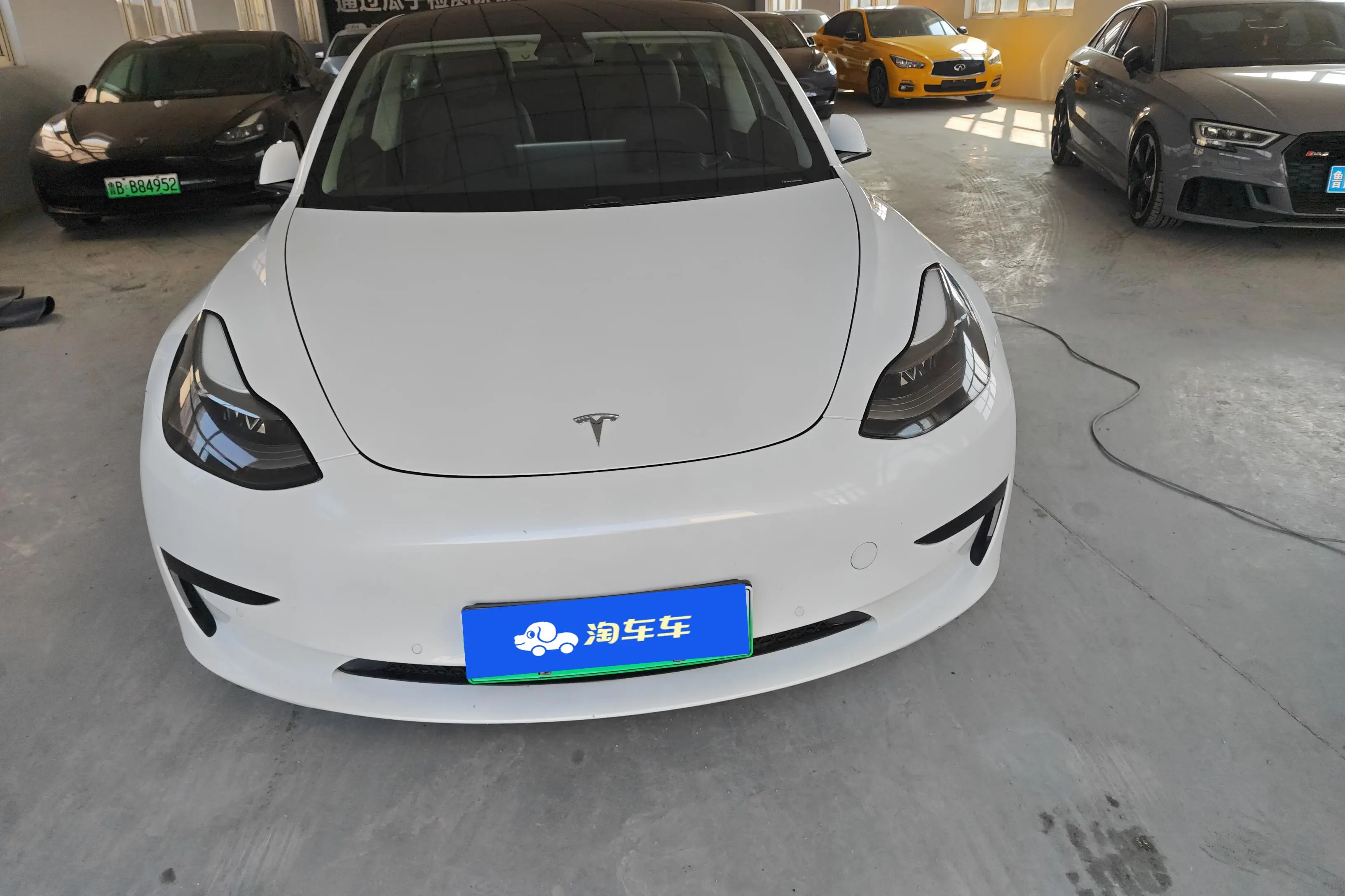 Tesla Model 3  из Китая