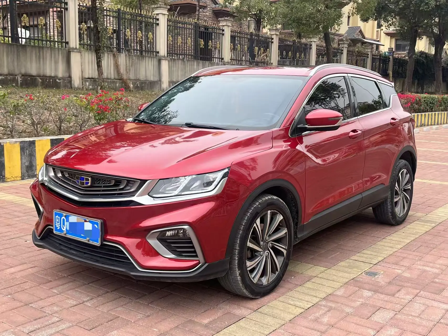 Geely Coolray SX11 (Binyue)  из Китая