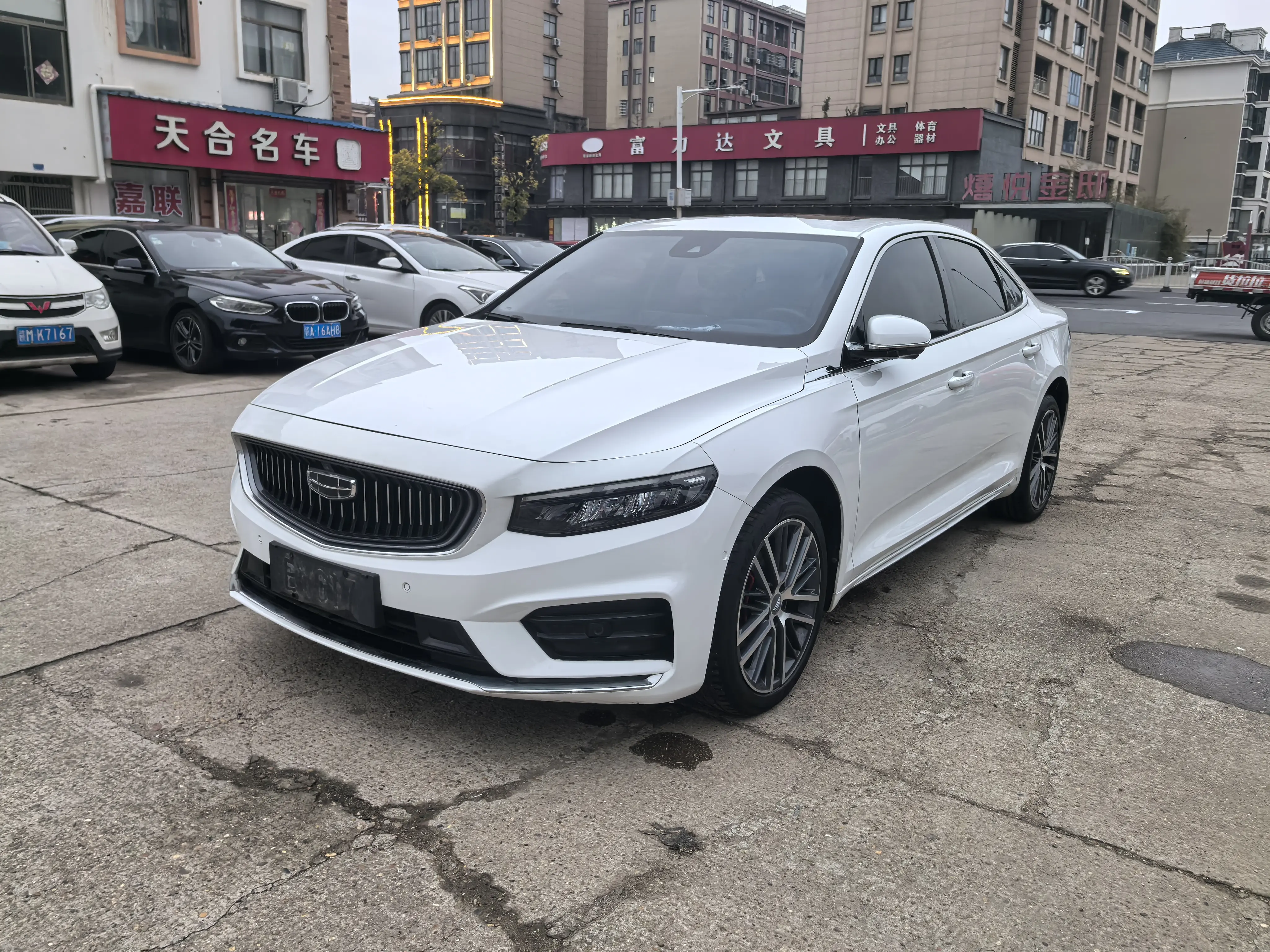 Geely Xing Rui  из Китая