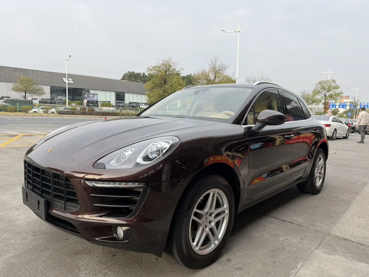 Porsche Macan  из Китая