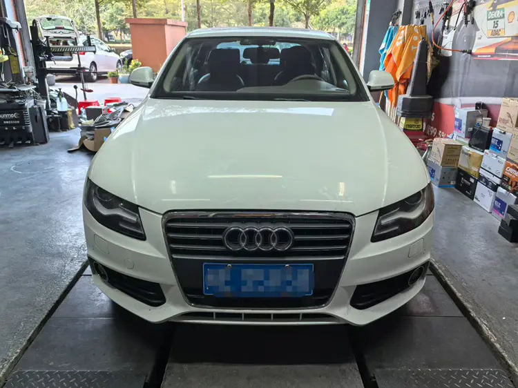 Audi A4L  из Китая
