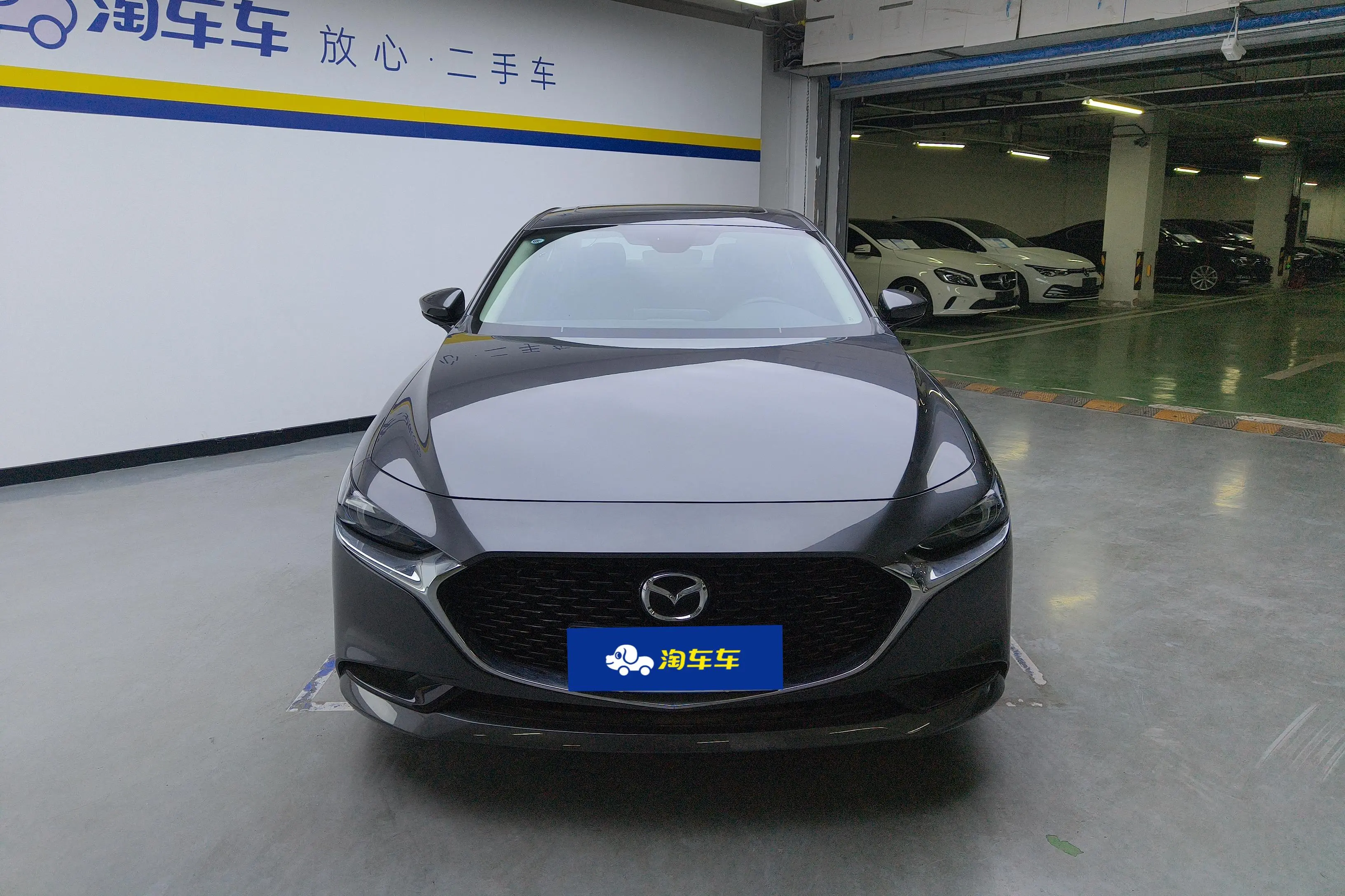 Mazda Axela (Mazda3)  из Китая
