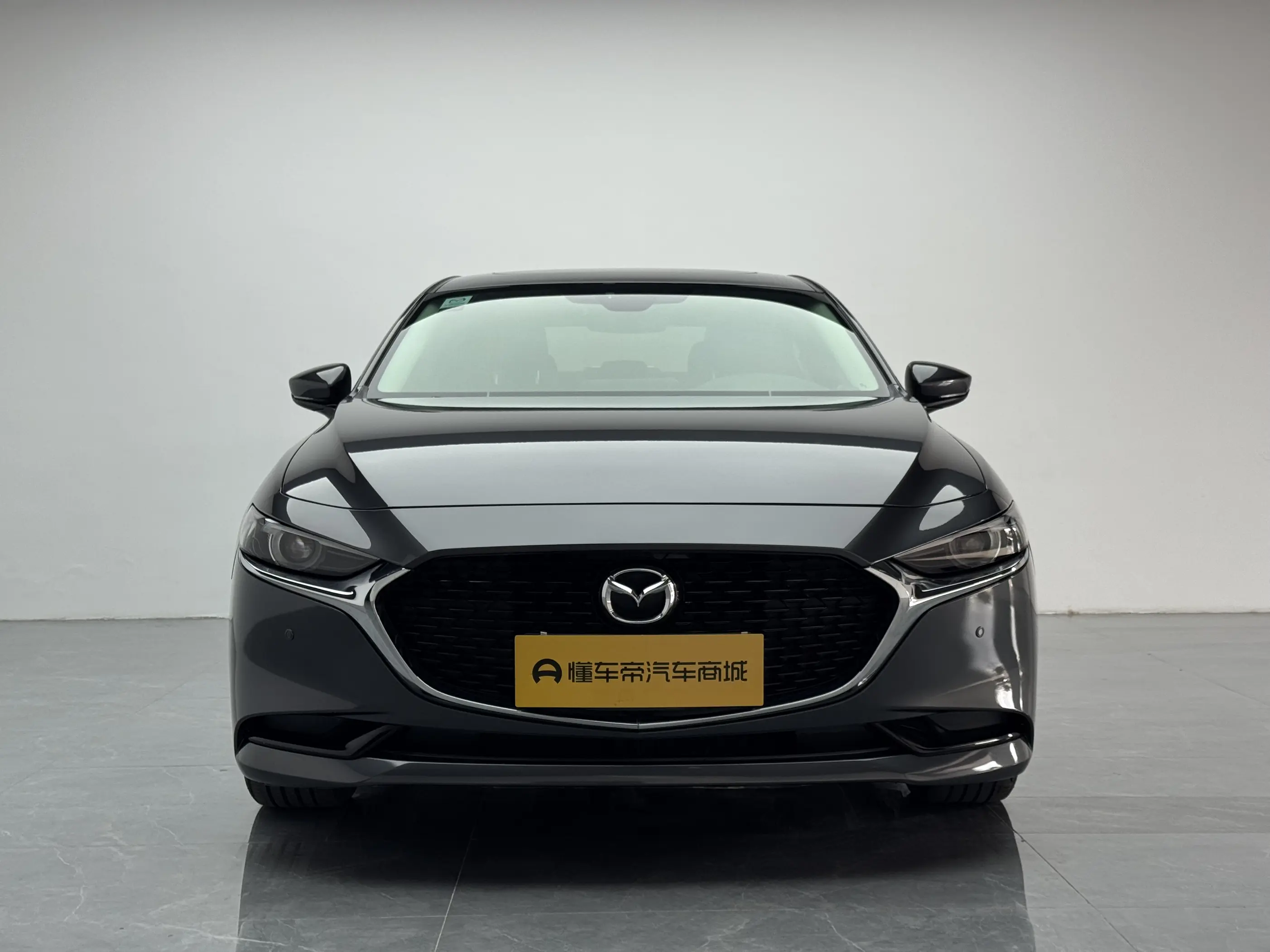 Mazda Axela (Mazda3)  из Китая